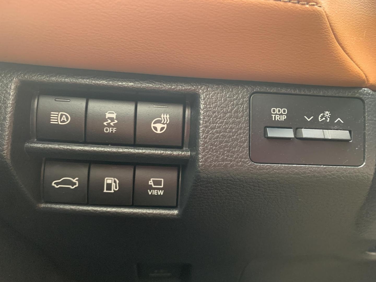 2021 WHITE /Brown Toyota Avalon Hybrid Limited (4T1DA1ABXMU) with an 2.5L L4 DOHC 16V HYBRID engine, 6A transmission, located at 506 S. Kingshighway, Cape Girardeau, MO, 63703, (573) 235-5000, 37.294991, -89.553635 - 2021 Toyota Avalon Hybrid 68xxx miles Front Wheel Drive 2.5L 4 Cyl. Hybrid Automatic Heads Up Display Leather Power/Heated/Cooled Seats Heated Rear Seats Heated Steering Wheel Backup Camera Sunroof Bluetooth Navigation Cruise Power Windows/Locks/Mirrors We have financing available an - Photo#22