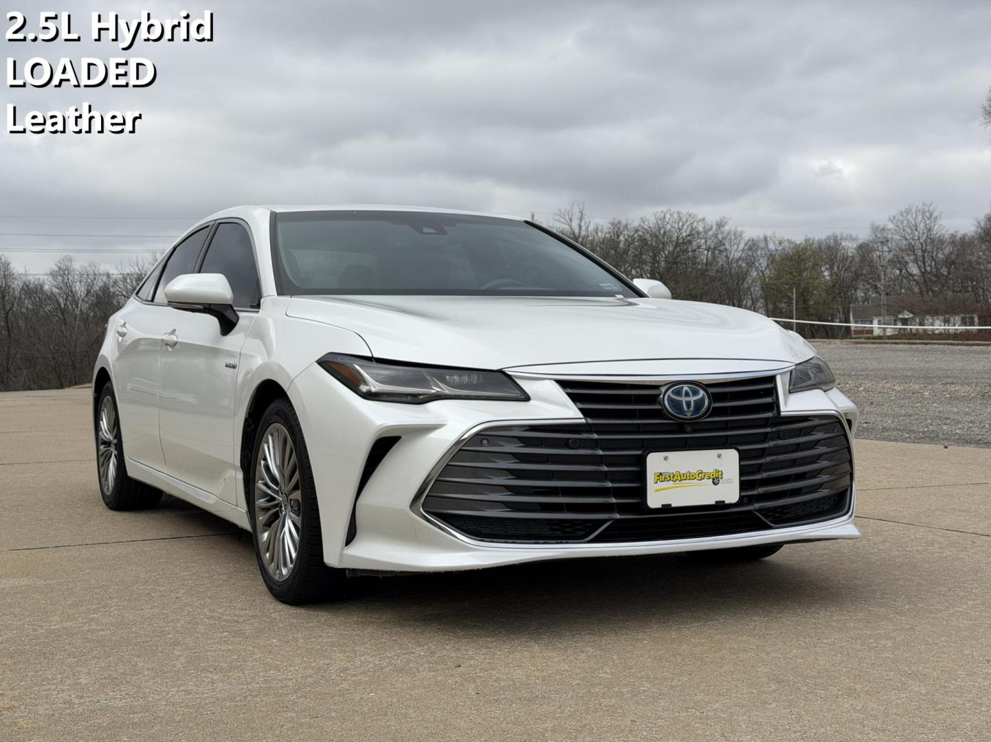 2021 WHITE /Tan Toyota Avalon Hybrid Limited (4T1DA1ABXMU) with an 2.5L 4 Cyl. Hybrid engine, Automatic transmission, located at 2990 Old Orchard Rd., Jackson, MO, 63755, 37.354214, -89.612106 - 2021 Toyota Avalon Hybrid 68xxx miles Front Wheel Drive 2.5L 4 Cyl. Hybrid Automatic Leather Navigation Power/Heated/Cooled Seats Heated Rear Seats Heated Steering Wheel Backup Camera Sunroof Heads Up Display Bluetooth Cruise Power Windows/Locks/Mirrors We have financing available an - Photo#0