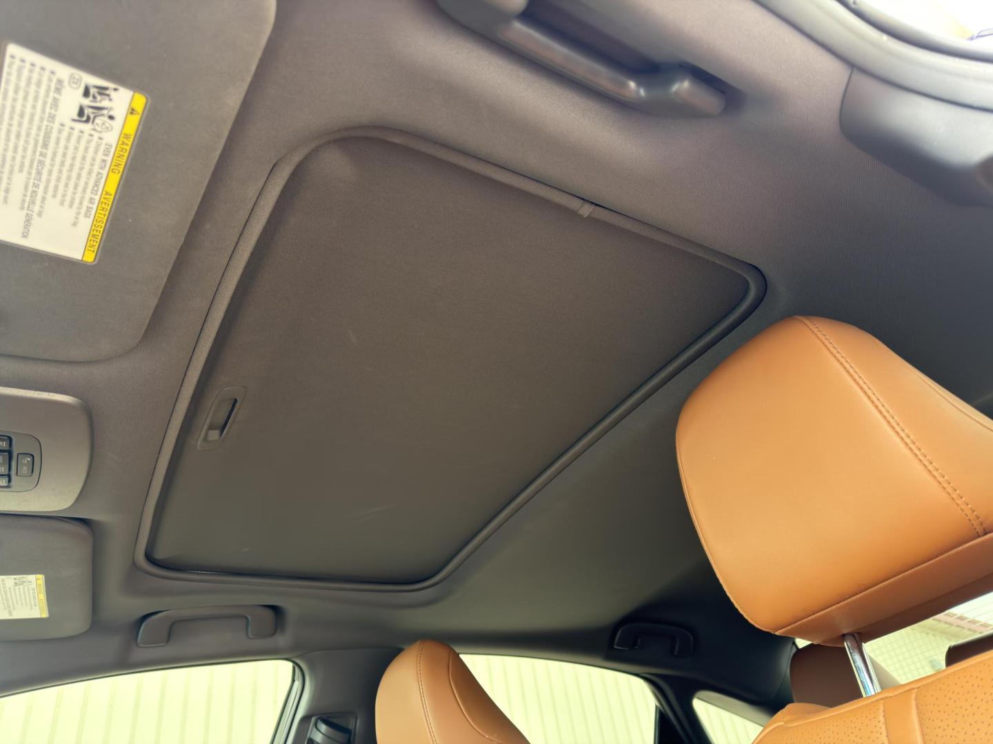 2021 WHITE /Tan Toyota Avalon Hybrid Limited (4T1DA1ABXMU) with an 2.5L 4 Cyl. Hybrid engine, Automatic transmission, located at 2990 Old Orchard Rd., Jackson, MO, 63755, 37.354214, -89.612106 - 2021 Toyota Avalon Hybrid 68xxx miles Front Wheel Drive 2.5L 4 Cyl. Hybrid Automatic Leather Navigation Power/Heated/Cooled Seats Heated Rear Seats Heated Steering Wheel Backup Camera Sunroof Heads Up Display Bluetooth Cruise Power Windows/Locks/Mirrors We have financing available an - Photo#5