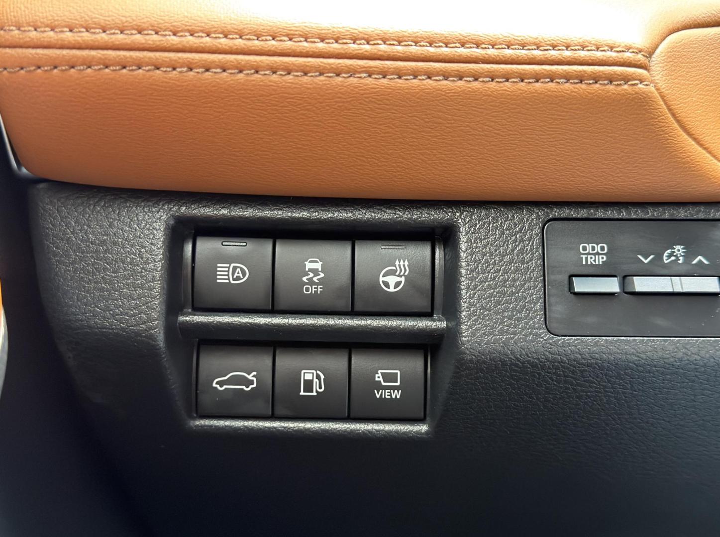 2021 WHITE /Tan Toyota Avalon Hybrid Limited (4T1DA1ABXMU) with an 2.5L 4 Cyl. Hybrid engine, Automatic transmission, located at 2990 Old Orchard Rd., Jackson, MO, 63755, 37.354214, -89.612106 - 2021 Toyota Avalon Hybrid 68xxx miles Front Wheel Drive 2.5L 4 Cyl. Hybrid Automatic Leather Navigation Power/Heated/Cooled Seats Heated Rear Seats Heated Steering Wheel Backup Camera Sunroof Heads Up Display Bluetooth Cruise Power Windows/Locks/Mirrors We have financing available an - Photo#32