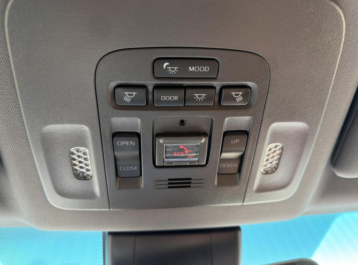 2021 WHITE /Tan Toyota Avalon Hybrid Limited (4T1DA1ABXMU) with an 2.5L 4 Cyl. Hybrid engine, Automatic transmission, located at 2990 Old Orchard Rd., Jackson, MO, 63755, 37.354214, -89.612106 - 2021 Toyota Avalon Hybrid 68xxx miles Front Wheel Drive 2.5L 4 Cyl. Hybrid Automatic Leather Navigation Power/Heated/Cooled Seats Heated Rear Seats Heated Steering Wheel Backup Camera Sunroof Heads Up Display Bluetooth Cruise Power Windows/Locks/Mirrors We have financing available an - Photo#33