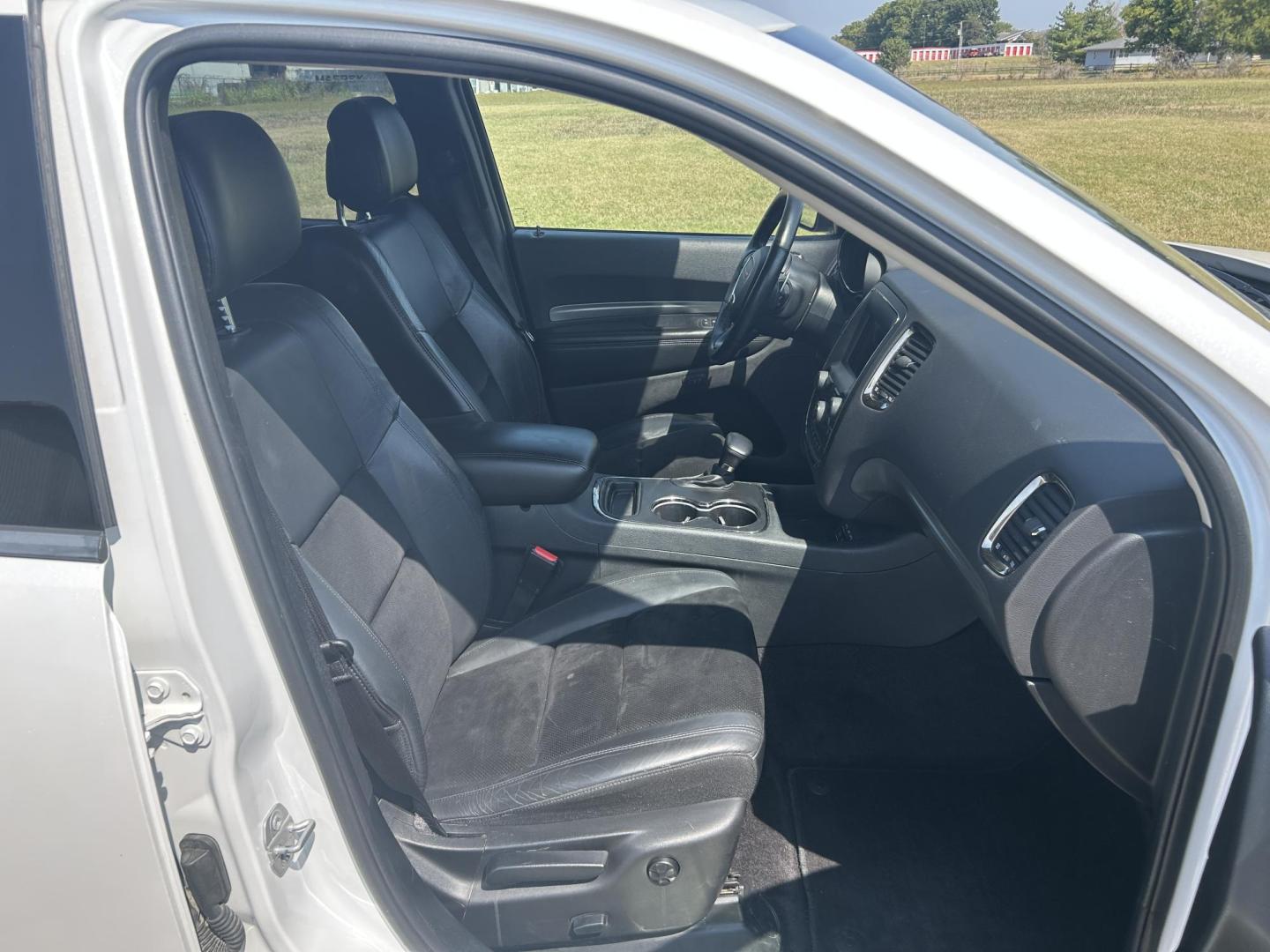 2018 WHITE /Black Dodge Durango GT AWD (1C4RDJDG7JC) with an 3.6L V6 DOHC 24V engine, 8A transmission, located at 506 S. Kingshighway, Cape Girardeau, MO, 63703, (573) 235-5000, 37.294991, -89.553635 - 2018 Dodge Durango GT 143xxx miles All Wheel Drive 3.6L V6 Automatic 3rd Row Power Driver Seat Heated Seats/Steering Wheel Rear Heated Seats Bluetooth Cruise Power Windows/Locks/Mirrors We have financing available and we accept trades! Fill out a credit application on our website or come - Photo#18