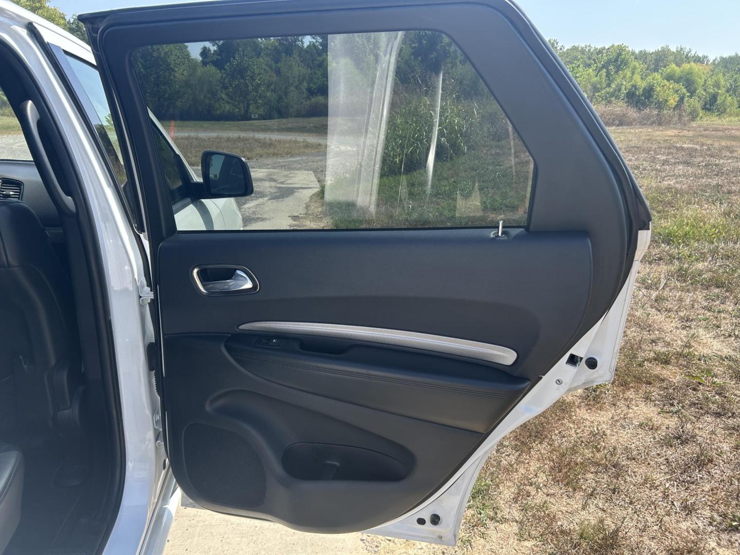 2018 WHITE /Black Dodge Durango GT AWD (1C4RDJDG7JC) with an 3.6L V6 DOHC 24V engine, 8A transmission, located at 506 S. Kingshighway, Cape Girardeau, MO, 63703, (573) 235-5000, 37.294991, -89.553635 - 2018 Dodge Durango GT 143xxx miles All Wheel Drive 3.6L V6 Automatic 3rd Row Power Driver Seat Heated Seats/Steering Wheel Rear Heated Seats Bluetooth Cruise Power Windows/Locks/Mirrors We have financing available and we accept trades! Fill out a credit application on our website or come - Photo#22