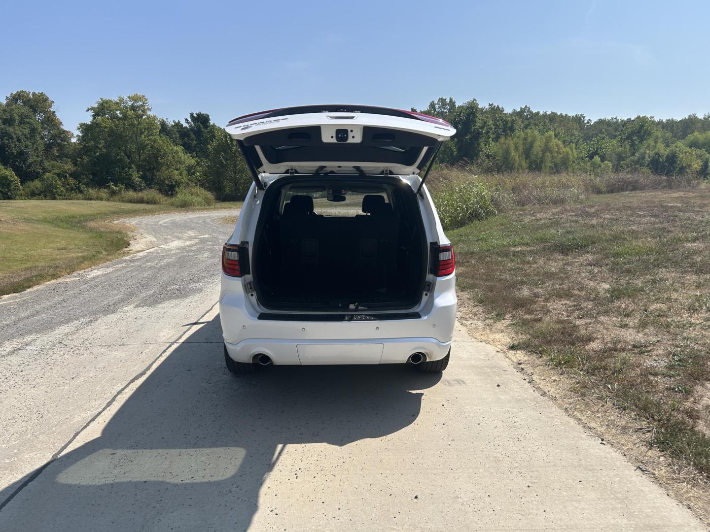 2018 WHITE /Black Dodge Durango GT AWD (1C4RDJDG7JC) with an 3.6L V6 DOHC 24V engine, 8A transmission, located at 506 S. Kingshighway, Cape Girardeau, MO, 63703, (573) 235-5000, 37.294991, -89.553635 - 2018 Dodge Durango GT 143xxx miles All Wheel Drive 3.6L V6 Automatic 3rd Row Power Driver Seat Heated Seats/Steering Wheel Rear Heated Seats Bluetooth Cruise Power Windows/Locks/Mirrors We have financing available and we accept trades! Fill out a credit application on our website or come - Photo#11