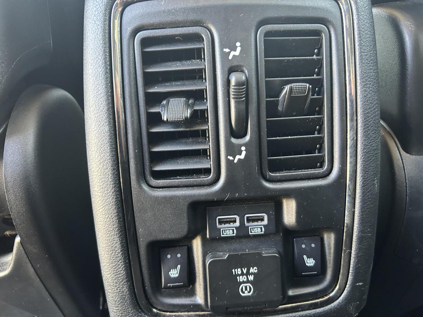 2018 WHITE /Black Dodge Durango GT AWD (1C4RDJDG7JC) with an 3.6L V6 DOHC 24V engine, 8A transmission, located at 506 S. Kingshighway, Cape Girardeau, MO, 63703, (573) 235-5000, 37.294991, -89.553635 - 2018 Dodge Durango GT 143xxx miles All Wheel Drive 3.6L V6 Automatic 3rd Row Power Driver Seat Heated Seats/Steering Wheel Rear Heated Seats Bluetooth Cruise Power Windows/Locks/Mirrors We have financing available and we accept trades! Fill out a credit application on our website or come - Photo#31