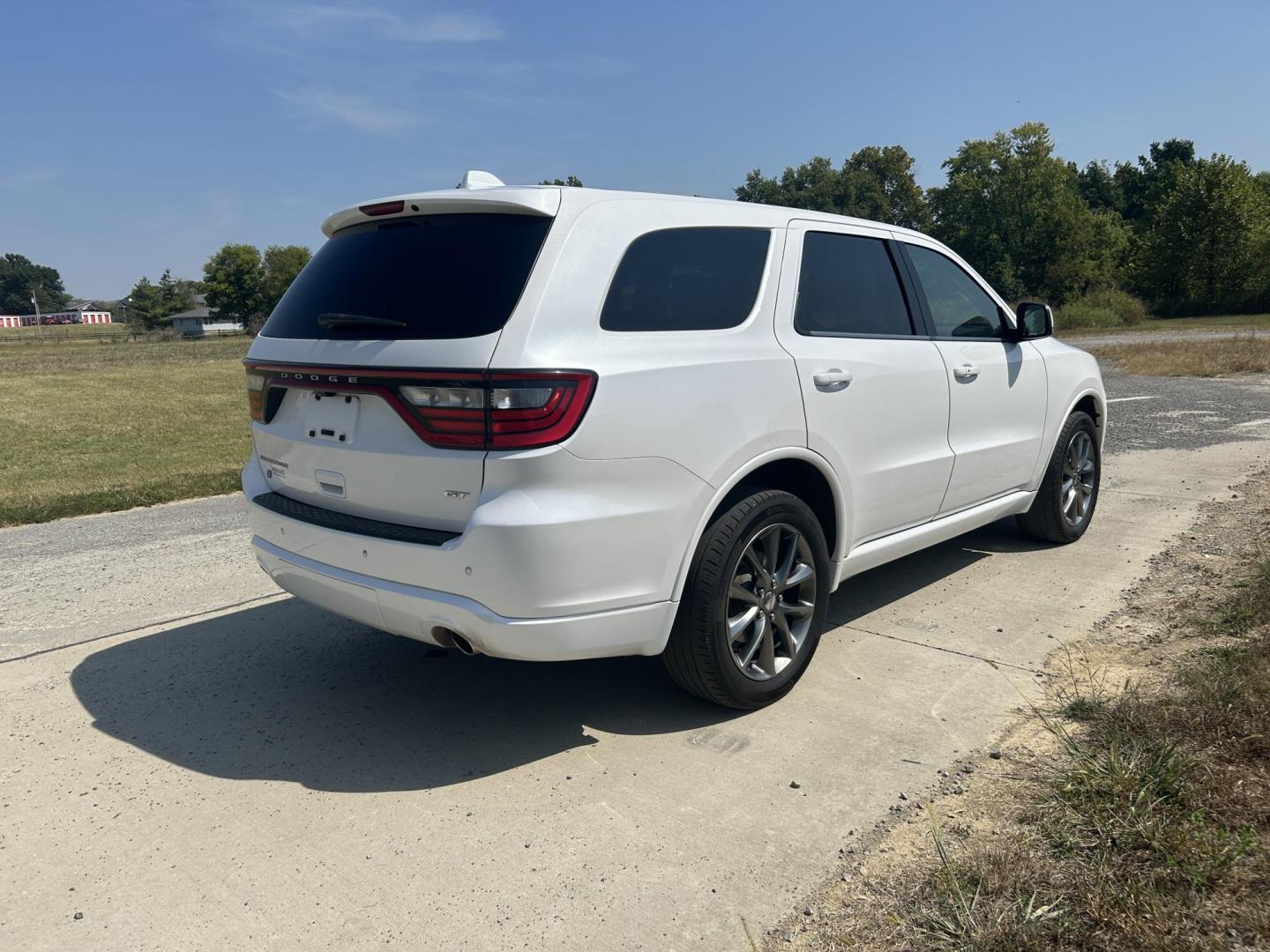2018 WHITE /Black Dodge Durango GT AWD (1C4RDJDG7JC) with an 3.6L V6 DOHC 24V engine, 8A transmission, located at 506 S. Kingshighway, Cape Girardeau, MO, 63703, (573) 235-5000, 37.294991, -89.553635 - 2018 Dodge Durango GT 143xxx miles All Wheel Drive 3.6L V6 Automatic 3rd Row Power Driver Seat Heated Seats/Steering Wheel Rear Heated Seats Bluetooth Cruise Power Windows/Locks/Mirrors We have financing available and we accept trades! Fill out a credit application on our website or come - Photo#13