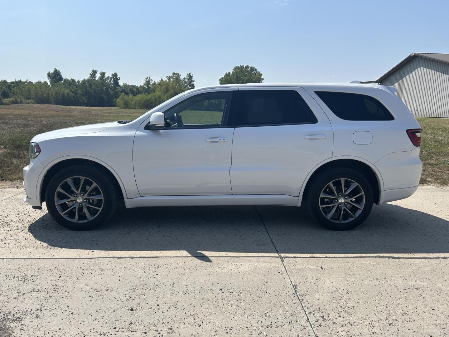 2018 WHITE /Black Dodge Durango GT AWD (1C4RDJDG7JC) with an 3.6L V6 DOHC 24V engine, 8A transmission, located at 506 S. Kingshighway, Cape Girardeau, MO, 63703, (573) 235-5000, 37.294991, -89.553635 - 2018 Dodge Durango GT 143xxx miles All Wheel Drive 3.6L V6 Automatic 3rd Row Power Driver Seat Heated Seats/Steering Wheel Rear Heated Seats Bluetooth Cruise Power Windows/Locks/Mirrors We have financing available and we accept trades! Fill out a credit application on our website or come - Photo#8