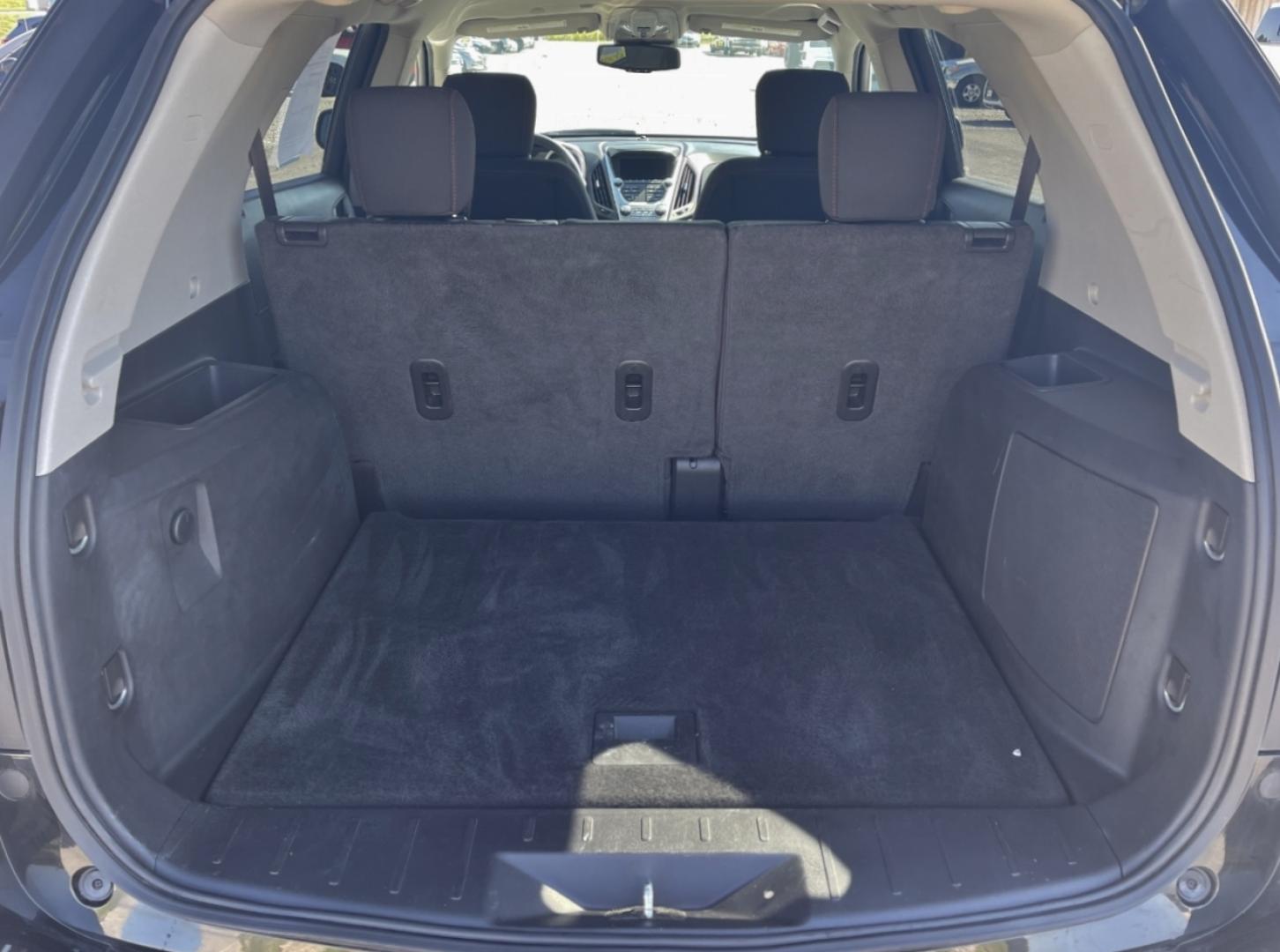 2017 BLACK /Black Cloth Chevrolet Equinox LT 2WD (2GNALCEK2H6) with an 2.4L 4 Cyl. engine, Automatic transmission, located at 2990 Old Orchard Rd., Jackson, MO, 63755, 37.354214, -89.612106 - We have financing available and we accept trades! Fill out a credit application on our website or come by today! If you have any questions, give us a call at (573) 204-7777 or visit our website at firstautocredit.com. - Photo#11