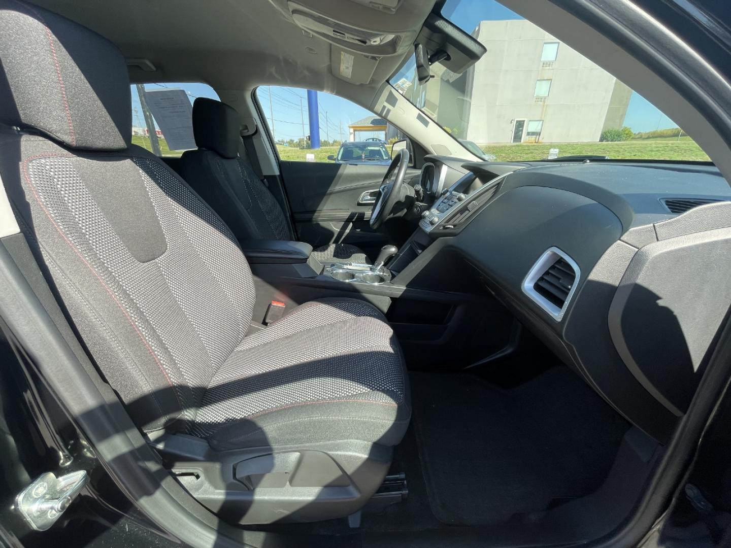 2017 BLACK /Black Cloth Chevrolet Equinox LT 2WD (2GNALCEK2H6) with an 2.4L 4 Cyl. engine, Automatic transmission, located at 2990 Old Orchard Rd., Jackson, MO, 63755, 37.354214, -89.612106 - We have financing available and we accept trades! Fill out a credit application on our website or come by today! If you have any questions, give us a call at (573) 204-7777 or visit our website at firstautocredit.com. - Photo#16