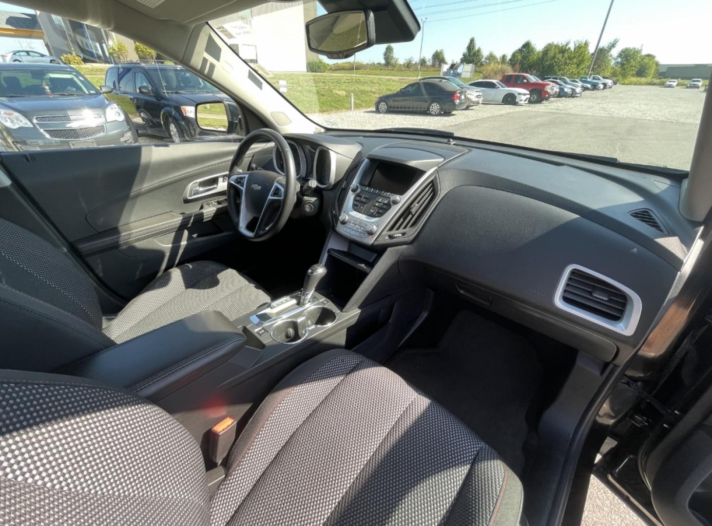 2017 BLACK /Black Cloth Chevrolet Equinox LT 2WD (2GNALCEK2H6) with an 2.4L 4 Cyl. engine, Automatic transmission, located at 2990 Old Orchard Rd., Jackson, MO, 63755, 37.354214, -89.612106 - We have financing available and we accept trades! Fill out a credit application on our website or come by today! If you have any questions, give us a call at (573) 204-7777 or visit our website at firstautocredit.com. - Photo#17