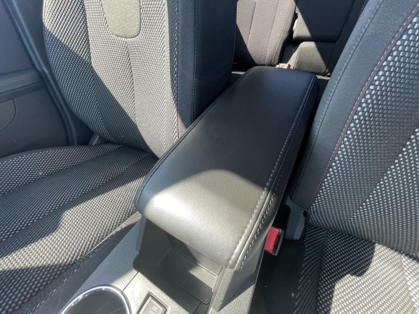 2017 BLACK /Black Cloth Chevrolet Equinox LT 2WD (2GNALCEK2H6) with an 2.4L 4 Cyl. engine, Automatic transmission, located at 2990 Old Orchard Rd., Jackson, MO, 63755, 37.354214, -89.612106 - We have financing available and we accept trades! Fill out a credit application on our website or come by today! If you have any questions, give us a call at (573) 204-7777 or visit our website at firstautocredit.com. - Photo#27