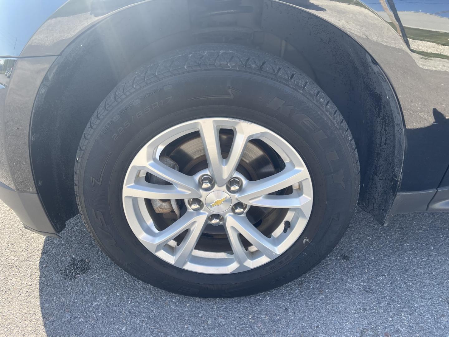 2017 BLACK /Black Cloth Chevrolet Equinox LT 2WD (2GNALCEK2H6) with an 2.4L 4 Cyl. engine, Automatic transmission, located at 2990 Old Orchard Rd., Jackson, MO, 63755, 37.354214, -89.612106 - We have financing available and we accept trades! Fill out a credit application on our website or come by today! If you have any questions, give us a call at (573) 204-7777 or visit our website at firstautocredit.com. - Photo#31