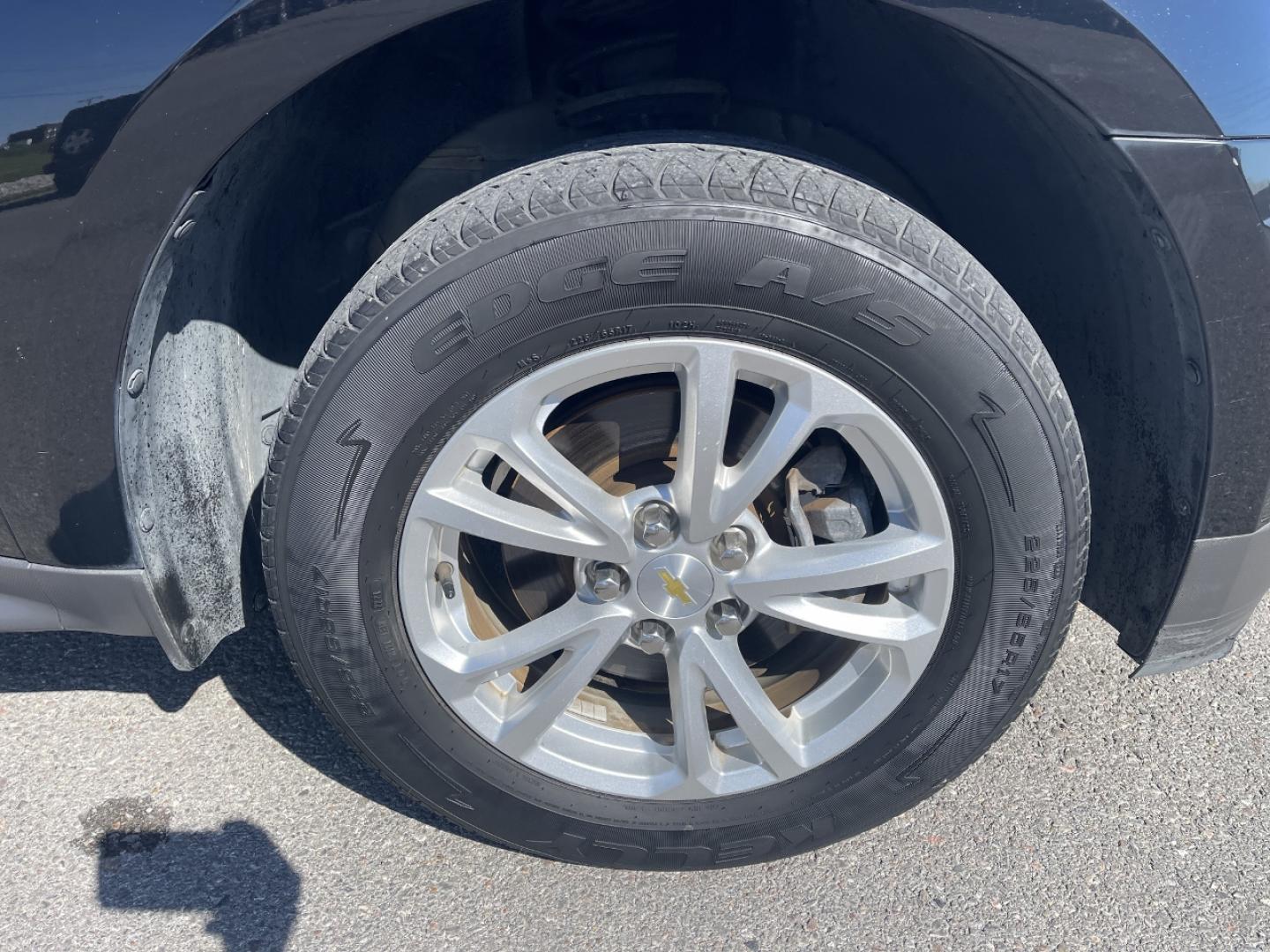 2017 BLACK /Black Cloth Chevrolet Equinox LT 2WD (2GNALCEK2H6) with an 2.4L 4 Cyl. engine, Automatic transmission, located at 2990 Old Orchard Rd., Jackson, MO, 63755, 37.354214, -89.612106 - We have financing available and we accept trades! Fill out a credit application on our website or come by today! If you have any questions, give us a call at (573) 204-7777 or visit our website at firstautocredit.com. - Photo#34