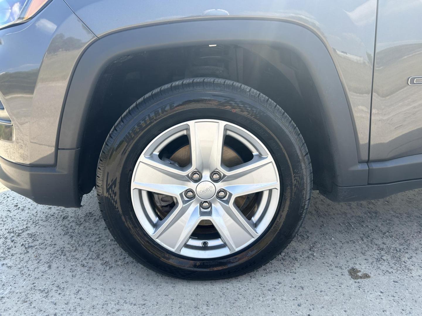 2022 GRAY /Black Jeep Compass Latitude 4WD (3C4NJDBB5NT) with an 2.4L L4 DOHC 16V engine, Automatic transmission, located at 506 S. Kingshighway, Cape Girardeau, MO, 63703, (573) 235-5000, 37.294991, -89.553635 - 2022 Jeep Compass Latitude 4WD 37xxx miles Four Wheel Drive 2.4L 4 Cyl. Automatic Backup Camera Bluetooth Power Driver Seat Heated Seats Cruise Power Lift Gate Power Windows/Locks/Mirrors We have financing available and we accept trades! Fill out a credit application on our website or co - Photo#33