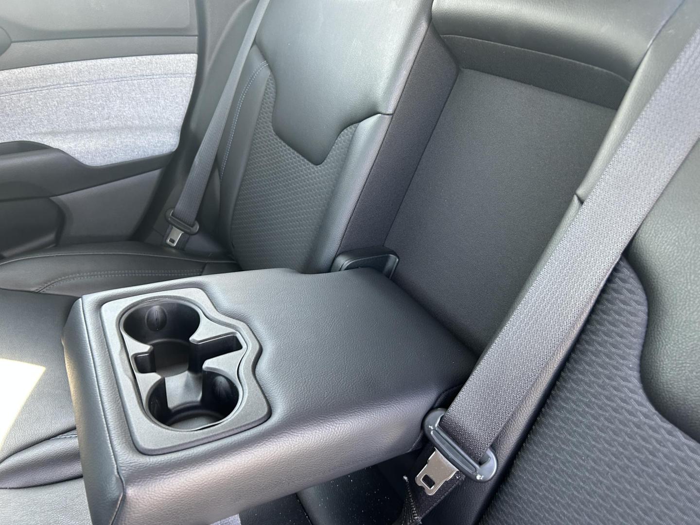 2022 GRAY /Black Jeep Compass Latitude 4WD (3C4NJDBB5NT) with an 2.4L L4 DOHC 16V engine, Automatic transmission, located at 506 S. Kingshighway, Cape Girardeau, MO, 63703, (573) 235-5000, 37.294991, -89.553635 - 2022 Jeep Compass Latitude 4WD 37xxx miles Four Wheel Drive 2.4L 4 Cyl. Automatic Backup Camera Bluetooth Power Driver Seat Heated Seats Cruise Power Lift Gate Power Windows/Locks/Mirrors We have financing available and we accept trades! Fill out a credit application on our website or co - Photo#22