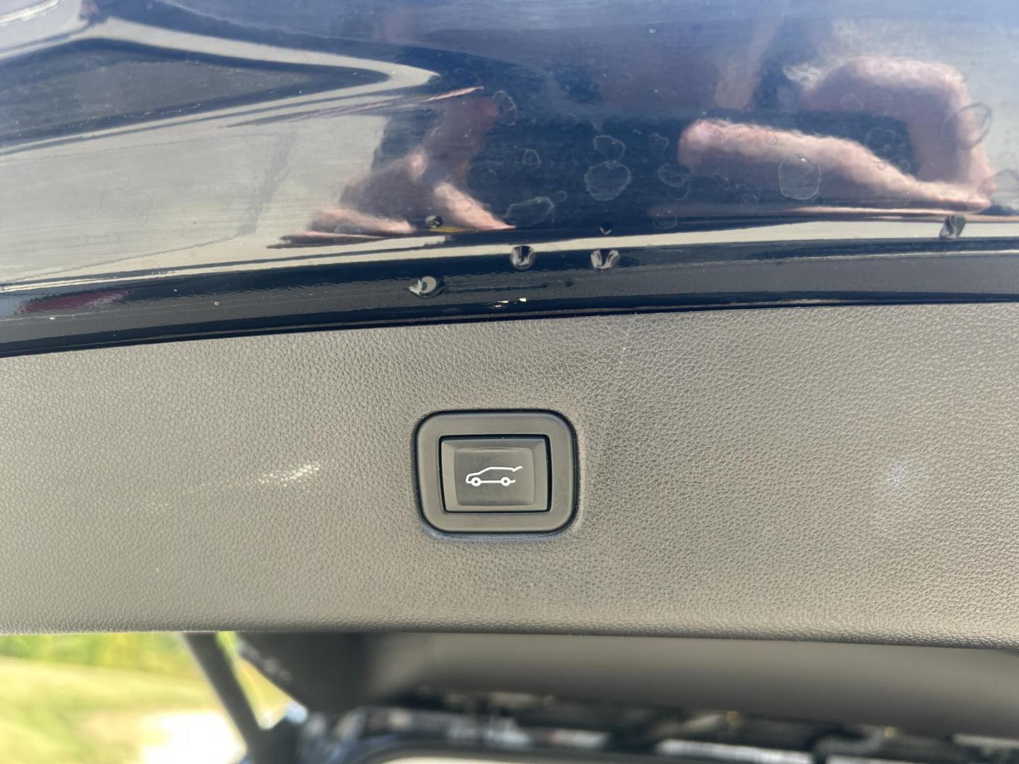 2021 BLACK /Black Chevrolet Blazer 2LT (3GNKBCRS8MS) with an 3.6L V6 DOHC 24V engine, 9A transmission, located at 506 S. Kingshighway, Cape Girardeau, MO, 63703, (573) 235-5000, 37.294991, -89.553635 - 2021 Chevrolet Blazer 2lt 43xxx miles Front Wheel Drive 3.6L V6 Red Line Edition Convenience Package Driver Confidence Package Automatic Power/Heated Seats Heated Steering Wheel Backup Camera Bluetooth Remote Start Cruise Power Windows/Locks/Mirrors We have financing available and we - Photo#13