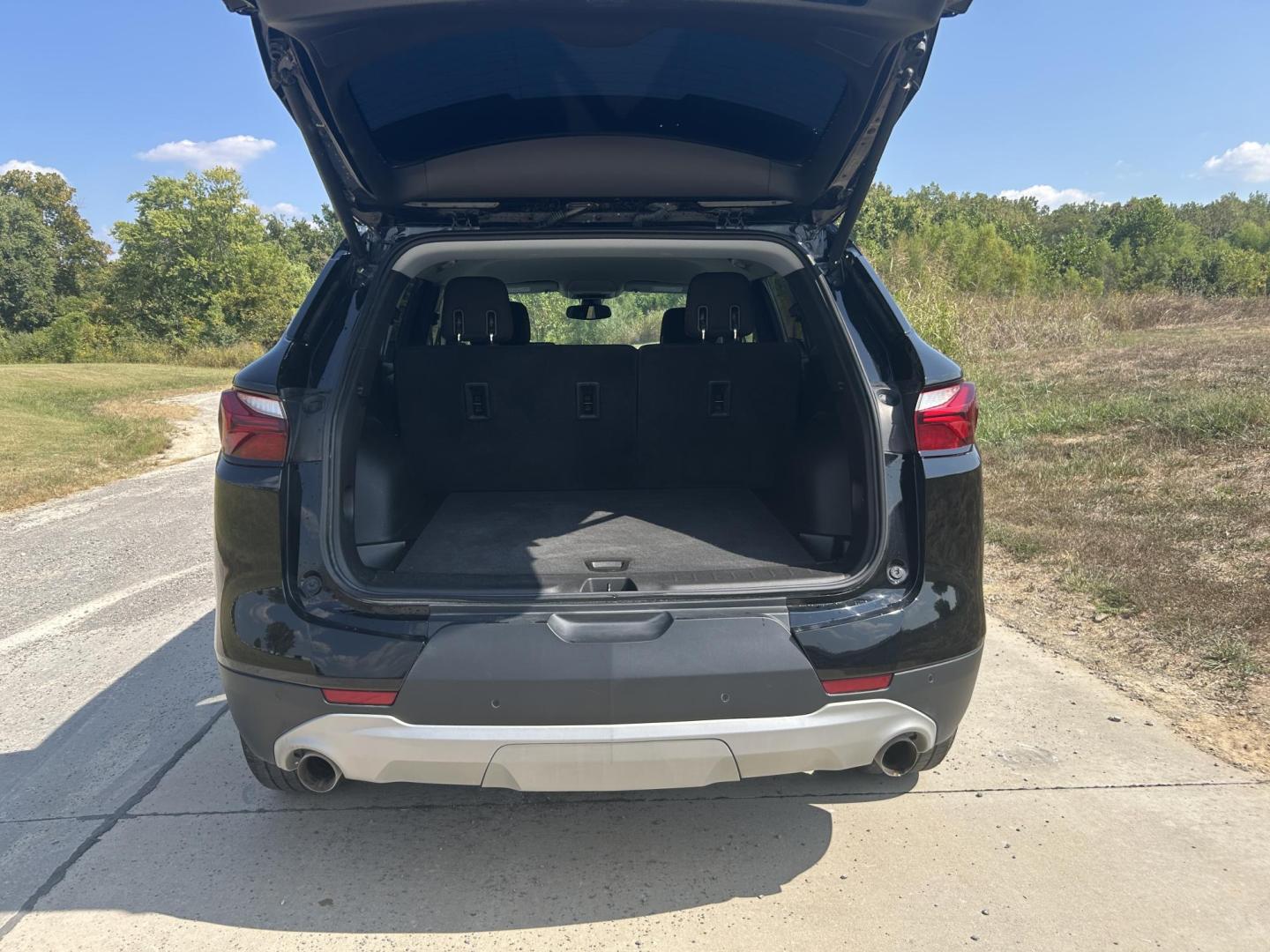 2021 BLACK /Black Chevrolet Blazer 2LT (3GNKBCRS8MS) with an 3.6L V6 DOHC 24V engine, 9A transmission, located at 506 S. Kingshighway, Cape Girardeau, MO, 63703, (573) 235-5000, 37.294991, -89.553635 - 2021 Chevrolet Blazer 2lt 43xxx miles Front Wheel Drive 3.6L V6 Red Line Edition Convenience Package Driver Confidence Package Automatic Power/Heated Seats Heated Steering Wheel Backup Camera Bluetooth Remote Start Cruise Power Windows/Locks/Mirrors We have financing available and we - Photo#11
