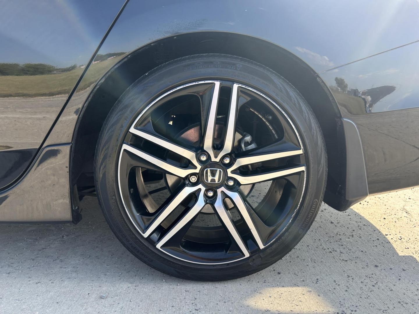 2017 BLACK /Black Honda Accord Sport Special Edition CVT (1HGCR2F10HA) with an 2.4L L4 DOHC 16V engine, CVT transmission, located at 506 S. Kingshighway, Cape Girardeau, MO, 63703, (573) 235-5000, 37.294991, -89.553635 - 2017 Honda Accord Sport Special Edition 131xxx miles Front Wheel Drive 2.4L 4 Cyl. Automatic Heated Seats Power Driver Seat Backup Camera Bluetooth Cruise Power Windows/Locks/Mirrors We have financing available and we accept trades! Fill out a credit application on our website or come by - Photo#37