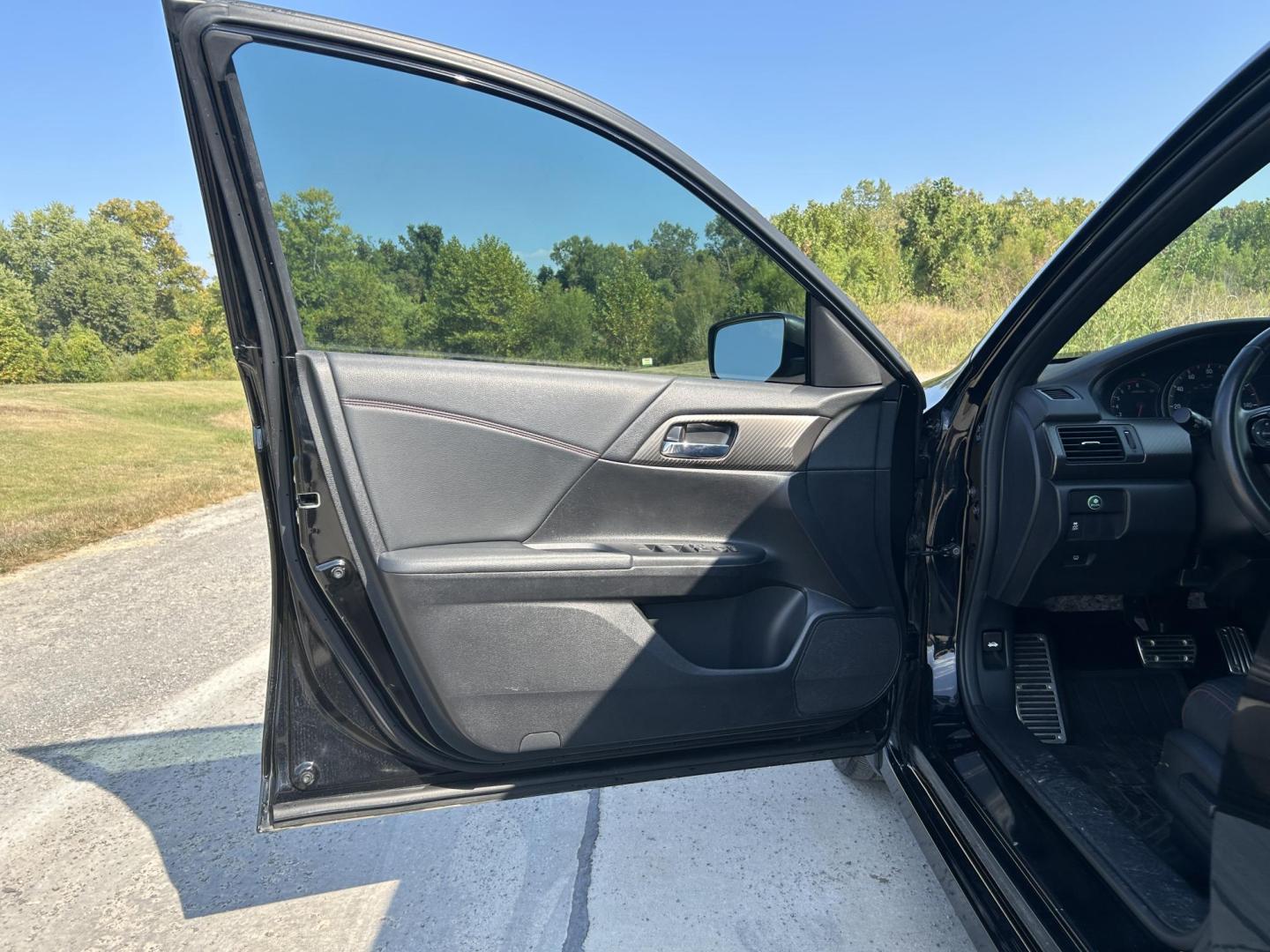 2017 BLACK /Black Honda Accord Sport Special Edition CVT (1HGCR2F10HA) with an 2.4L L4 DOHC 16V engine, CVT transmission, located at 506 S. Kingshighway, Cape Girardeau, MO, 63703, (573) 235-5000, 37.294991, -89.553635 - 2017 Honda Accord Sport Special Edition 131xxx miles Front Wheel Drive 2.4L 4 Cyl. Automatic Heated Seats Power Driver Seat Backup Camera Bluetooth Cruise Power Windows/Locks/Mirrors We have financing available and we accept trades! Fill out a credit application on our website or come by - Photo#14