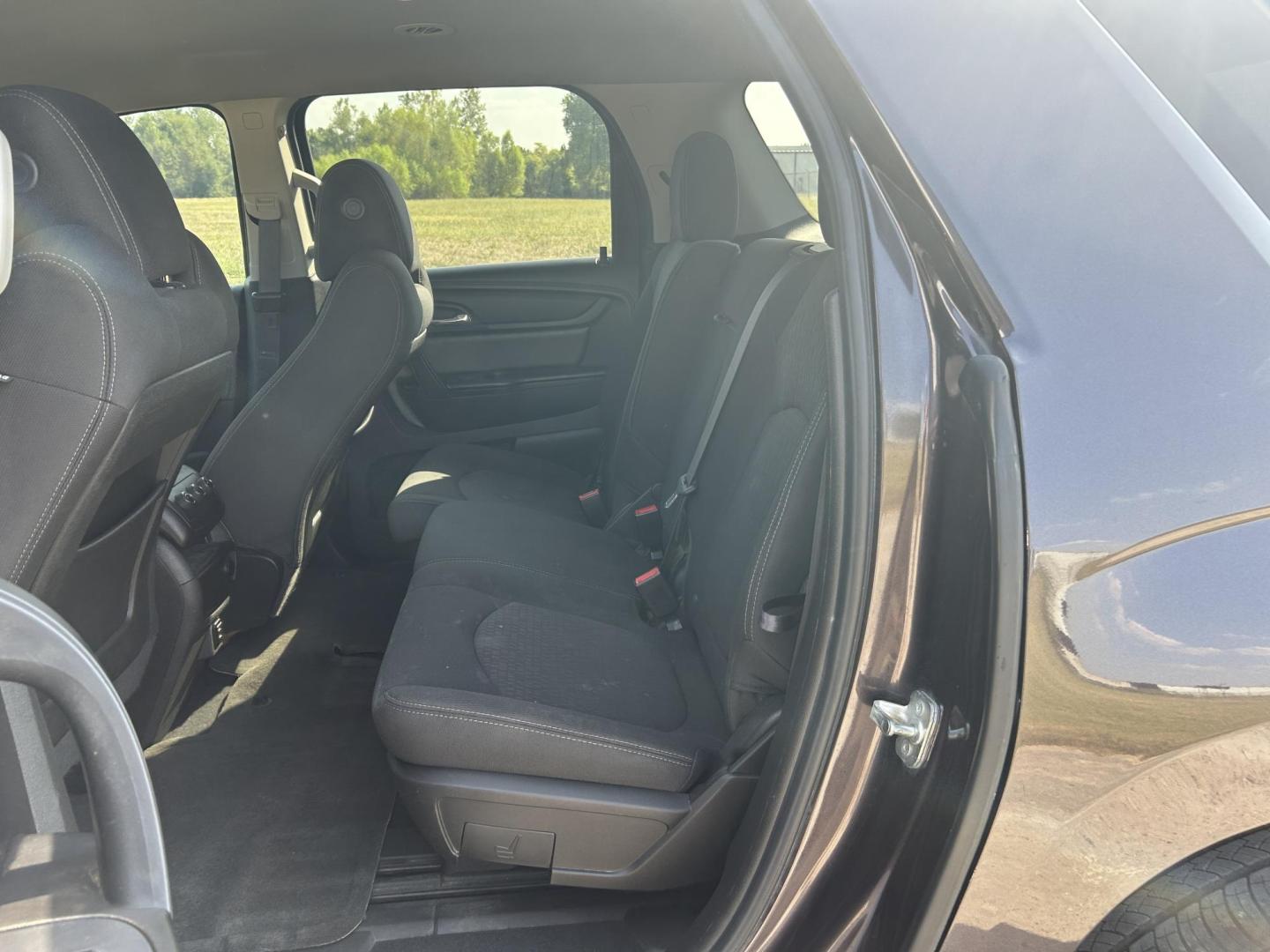 2015 BURGUNDY /Black GMC Acadia SLE-1 FWD (1GKKRNED1FJ) with an 3.6L V6 DOHC 24V engine, 6-Speed Automatic transmission, located at 506 S. Kingshighway, Cape Girardeau, MO, 63703, (573) 235-5000, 37.294991, -89.553635 - ***Salvage Title*** 2015 GMC Acadia SLE 120,XXX Miles 3.6L V6 Automatic Front Wheel Drive Back Up Camera Third Row Bluetooth Cruise Power Locks/Windows/Mirrors We have financing available and we accept trades! Fill out a credit application on our website or come by today! If you have any - Photo#28