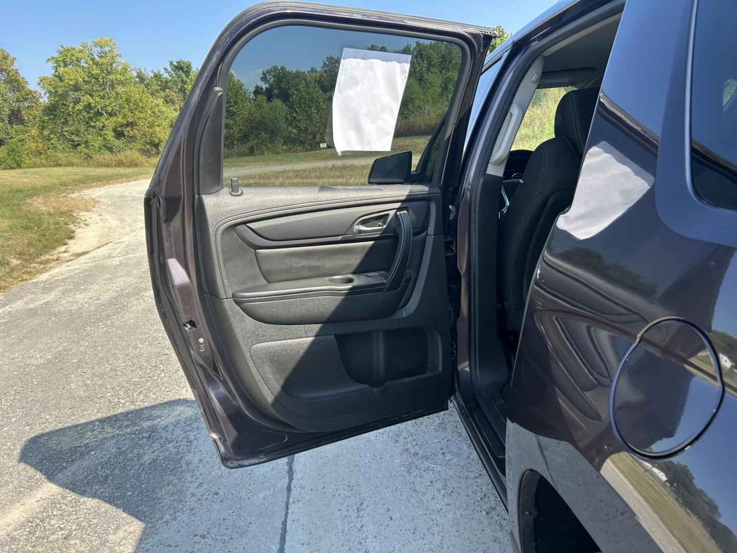 2015 BURGUNDY /Black GMC Acadia SLE-1 FWD (1GKKRNED1FJ) with an 3.6L V6 DOHC 24V engine, 6-Speed Automatic transmission, located at 506 S. Kingshighway, Cape Girardeau, MO, 63703, (573) 235-5000, 37.294991, -89.553635 - ***Salvage Title*** 2015 GMC Acadia SLE 120,XXX Miles 3.6L V6 Automatic Front Wheel Drive Back Up Camera Third Row Bluetooth Cruise Power Locks/Windows/Mirrors We have financing available and we accept trades! Fill out a credit application on our website or come by today! If you have any - Photo#27