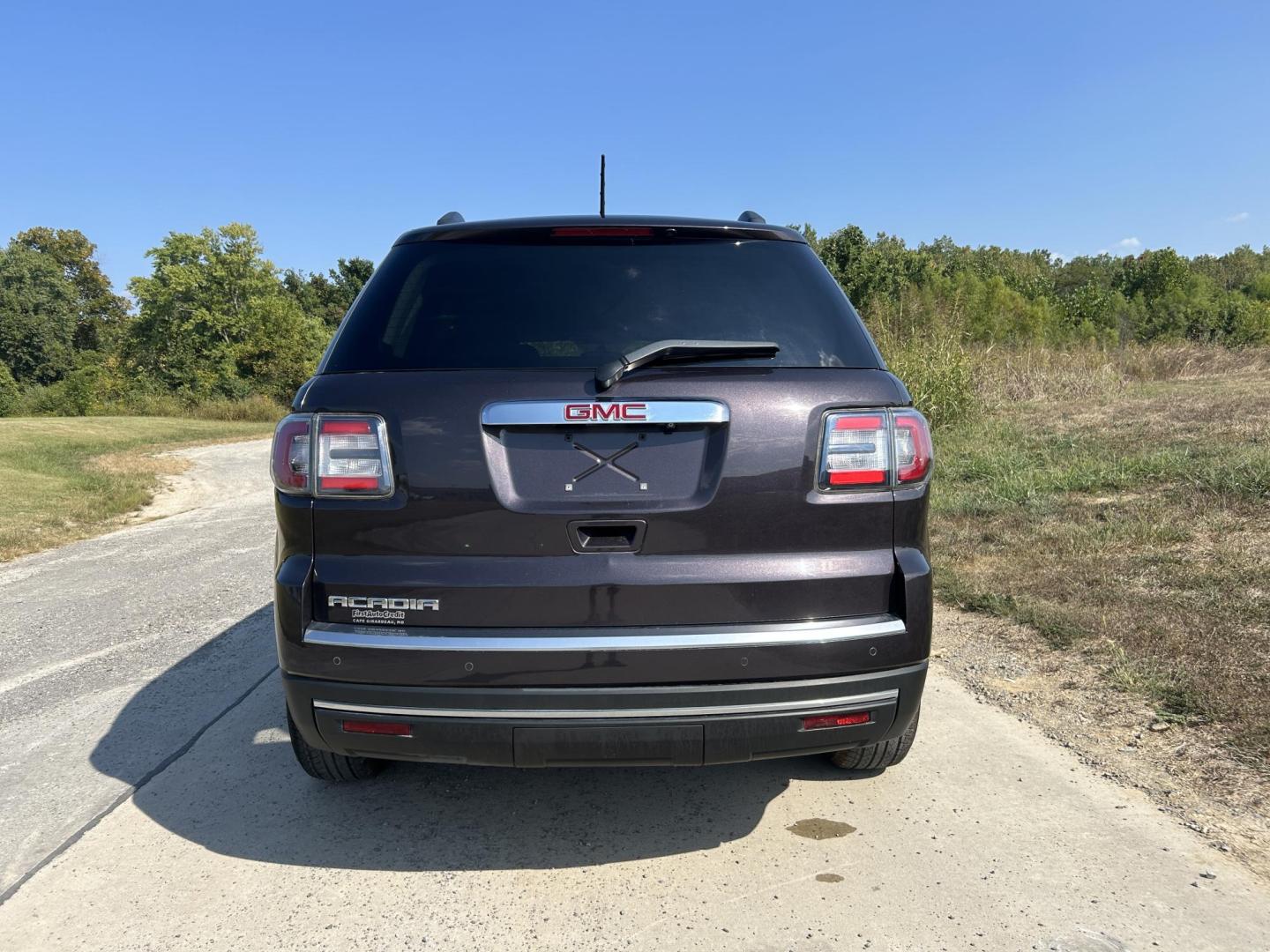 2015 BURGUNDY /Black GMC Acadia SLE-1 FWD (1GKKRNED1FJ) with an 3.6L V6 DOHC 24V engine, 6-Speed Automatic transmission, located at 506 S. Kingshighway, Cape Girardeau, MO, 63703, (573) 235-5000, 37.294991, -89.553635 - ***Salvage Title*** 2015 GMC Acadia SLE 120,XXX Miles 3.6L V6 Automatic Front Wheel Drive Back Up Camera Third Row Bluetooth Cruise Power Locks/Windows/Mirrors We have financing available and we accept trades! Fill out a credit application on our website or come by today! If you have any - Photo#10