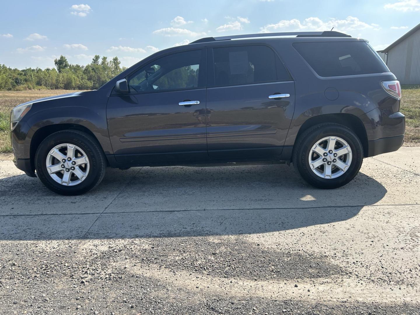 2015 BURGUNDY /Black GMC Acadia SLE-1 FWD (1GKKRNED1FJ) with an 3.6L V6 DOHC 24V engine, 6-Speed Automatic transmission, located at 506 S. Kingshighway, Cape Girardeau, MO, 63703, (573) 235-5000, 37.294991, -89.553635 - ***Salvage Title*** 2015 GMC Acadia SLE 120,XXX Miles 3.6L V6 Automatic Front Wheel Drive Back Up Camera Third Row Bluetooth Cruise Power Locks/Windows/Mirrors We have financing available and we accept trades! Fill out a credit application on our website or come by today! If you have any - Photo#8