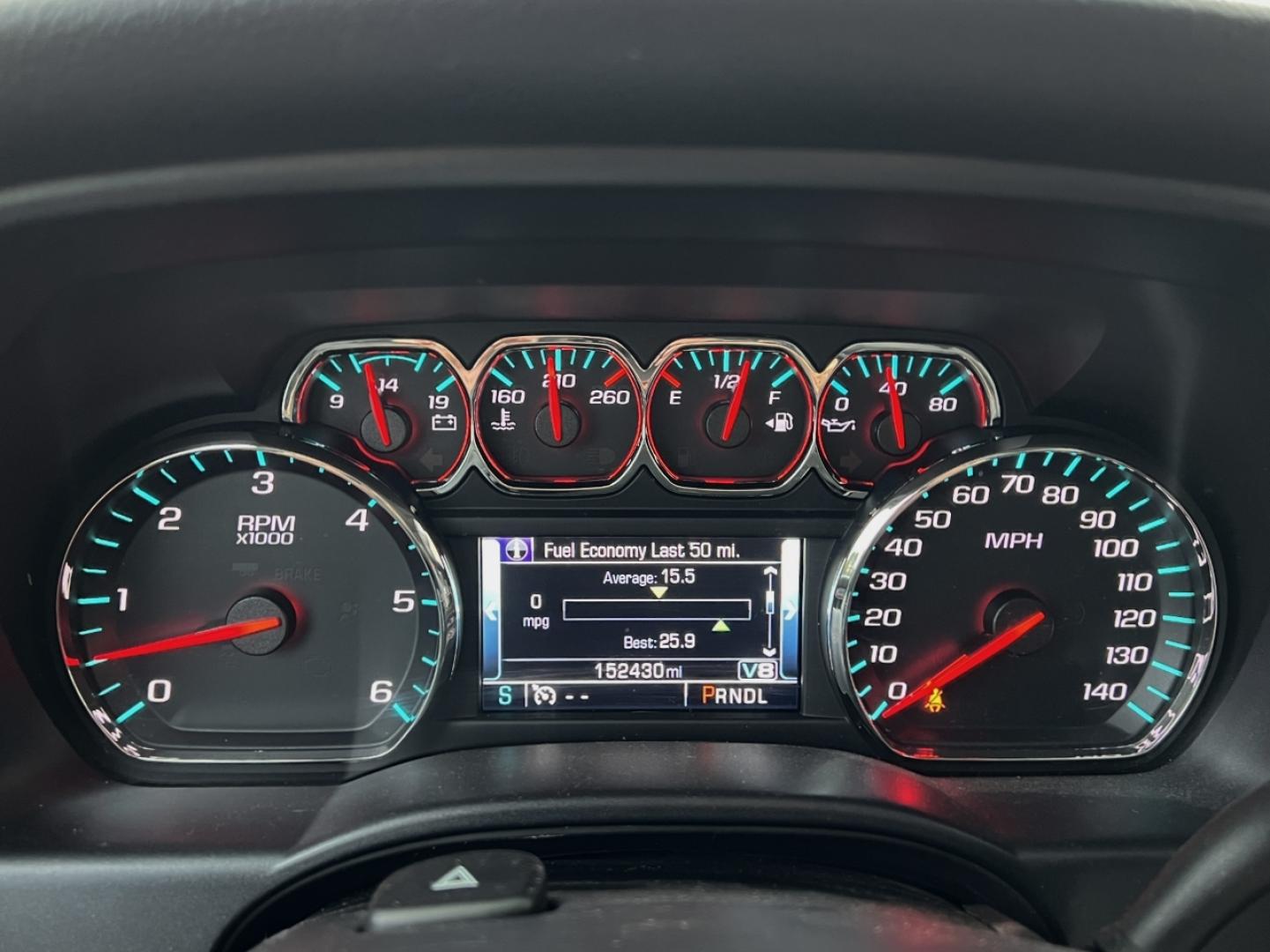 2017 SILVER /Gray Cloth Chevrolet Silverado 1500 LT Crew Cab 4WD (3GCUKRECXHG) with an 5.3L V8 engine, Automatic transmission, located at 2990 Old Orchard Rd., Jackson, MO, 63755, 37.354214, -89.612106 - We have financing available and we accept trades! Fill out a credit application on our website or come by today! If you have any questions, give us a call at (573) 204-7777 or visit our website at firstautocredit.com. - Photo#1