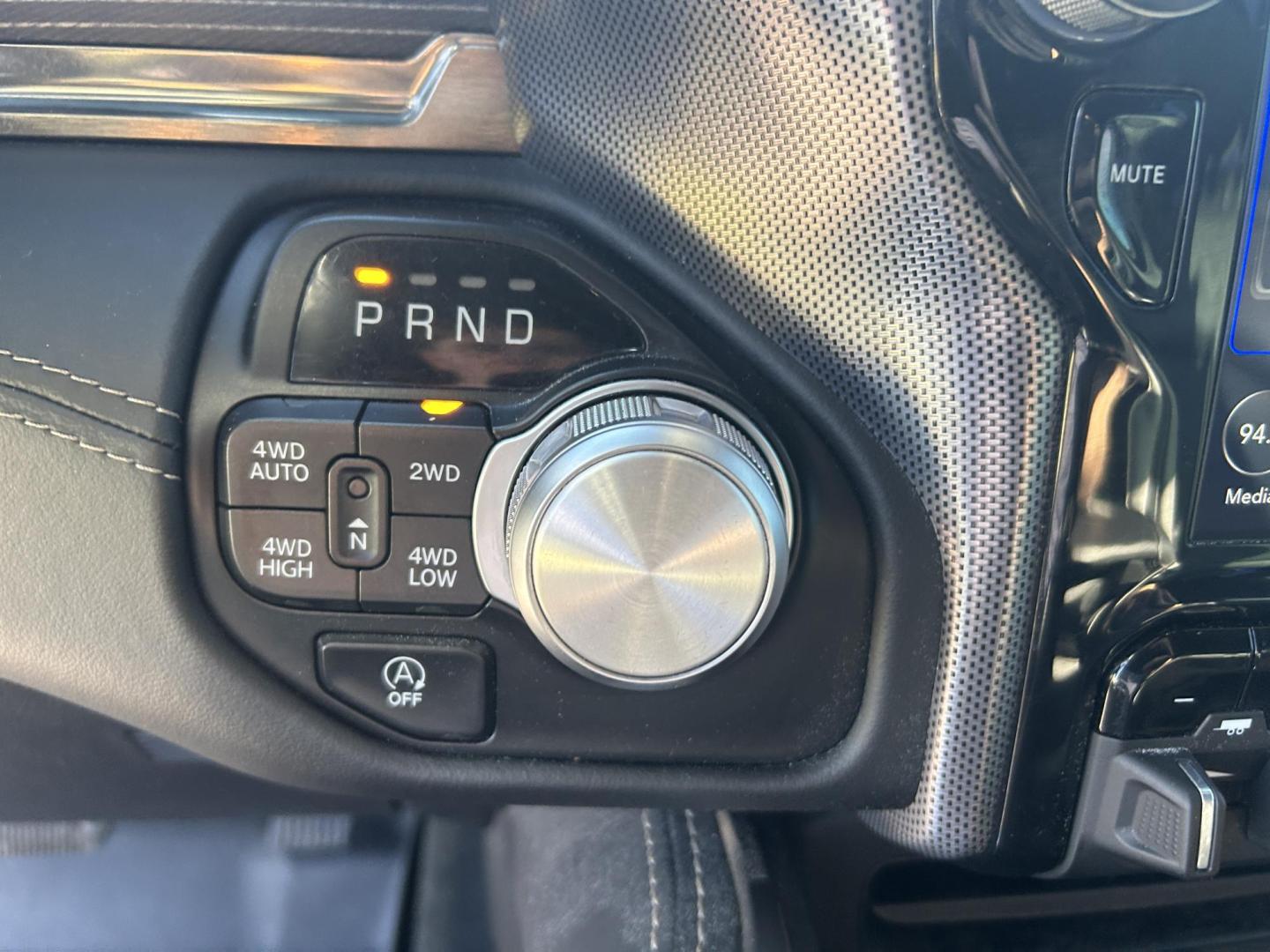 2021 WHITE /Black RAM 1500 Limited Crew Cab SWB 4WD (1C6SRFHT1MN) with an 5.7L V8 OHV 16V engine, Automatic transmission, located at 506 S. Kingshighway, Cape Girardeau, MO, 63703, (573) 235-5000, 37.294991, -89.553635 - 2021 Ram 1500 Longhorn 34xxx miles 4x4 5.7L V8 HEMI eTourque Automatic One Owner 4 Corner Air Suspension Leather Navigation Power/Heated/Cooled Seats Heated/Cooled Rear Seats Heated Steering Wheel Backup Camera Bluetooth Power Running Boards Harman Karmon Sound System Remote Start C - Photo#29