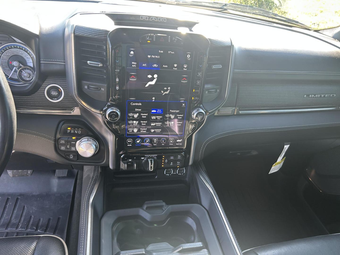 2021 WHITE /Black RAM 1500 Limited Crew Cab SWB 4WD (1C6SRFHT1MN) with an 5.7L V8 OHV 16V engine, Automatic transmission, located at 506 S. Kingshighway, Cape Girardeau, MO, 63703, (573) 235-5000, 37.294991, -89.553635 - 2021 Ram 1500 Longhorn 34xxx miles 4x4 5.7L V8 HEMI eTourque Automatic One Owner 4 Corner Air Suspension Leather Navigation Power/Heated/Cooled Seats Heated/Cooled Rear Seats Heated Steering Wheel Backup Camera Bluetooth Power Running Boards Harman Karmon Sound System Remote Start C - Photo#31