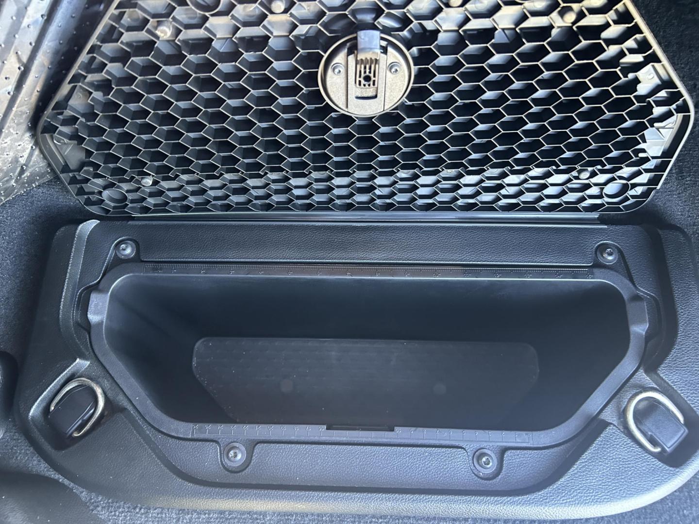 2021 WHITE /Black RAM 1500 Limited Crew Cab SWB 4WD (1C6SRFHT1MN) with an 5.7L V8 OHV 16V engine, Automatic transmission, located at 506 S. Kingshighway, Cape Girardeau, MO, 63703, (573) 235-5000, 37.294991, -89.553635 - 2021 Ram 1500 Longhorn 34xxx miles 4x4 5.7L V8 HEMI eTourque Automatic One Owner 4 Corner Air Suspension Leather Navigation Power/Heated/Cooled Seats Heated/Cooled Rear Seats Heated Steering Wheel Backup Camera Bluetooth Power Running Boards Harman Karmon Sound System Remote Start C - Photo#35