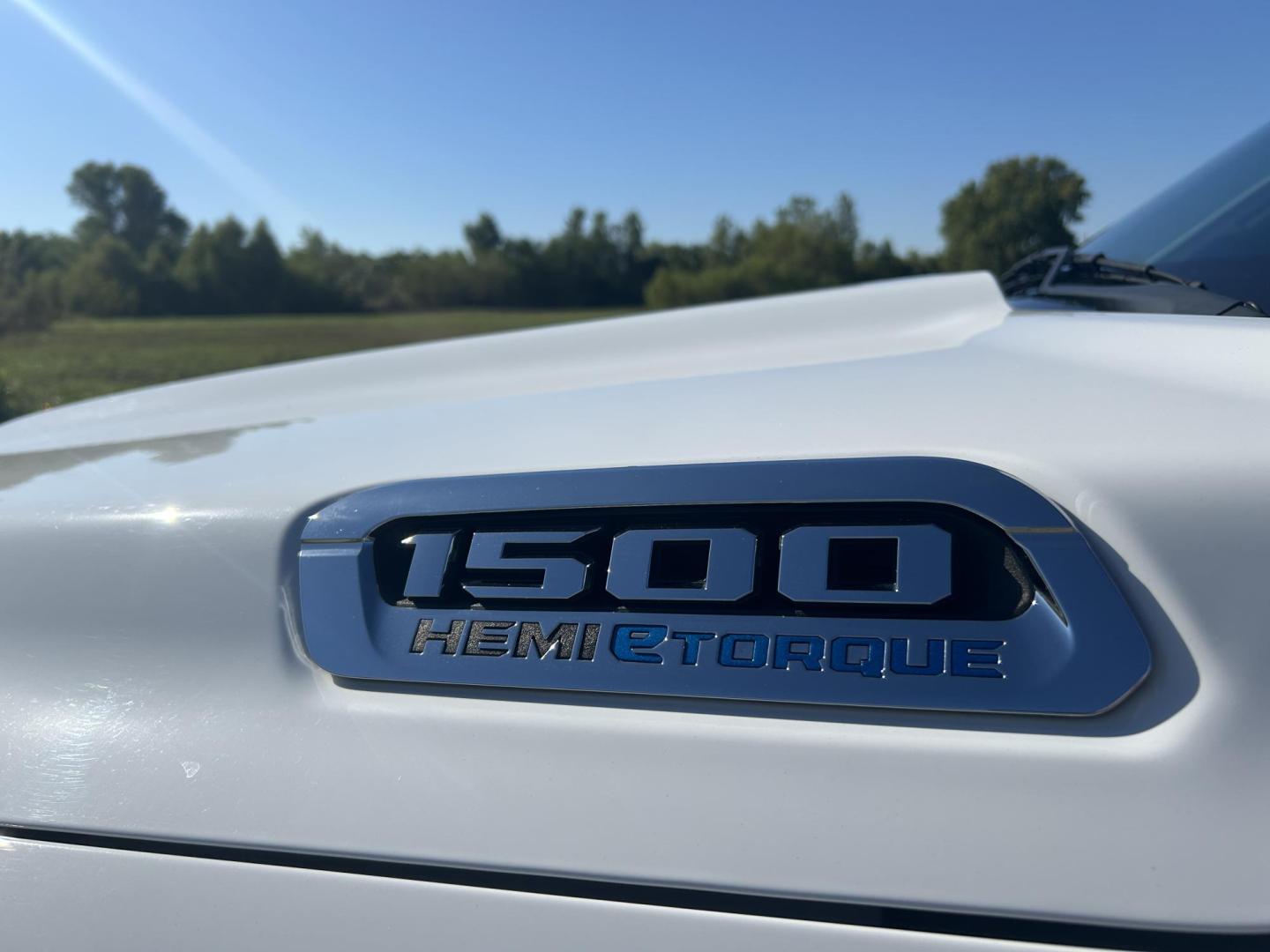 2021 WHITE /Black RAM 1500 Limited Crew Cab SWB 4WD (1C6SRFHT1MN) with an 5.7L V8 OHV 16V engine, Automatic transmission, located at 506 S. Kingshighway, Cape Girardeau, MO, 63703, (573) 235-5000, 37.294991, -89.553635 - 2021 Ram 1500 Longhorn 34xxx miles 4x4 5.7L V8 HEMI eTourque Automatic One Owner 4 Corner Air Suspension Leather Navigation Power/Heated/Cooled Seats Heated/Cooled Rear Seats Heated Steering Wheel Backup Camera Bluetooth Power Running Boards Harman Karmon Sound System Remote Start C - Photo#51