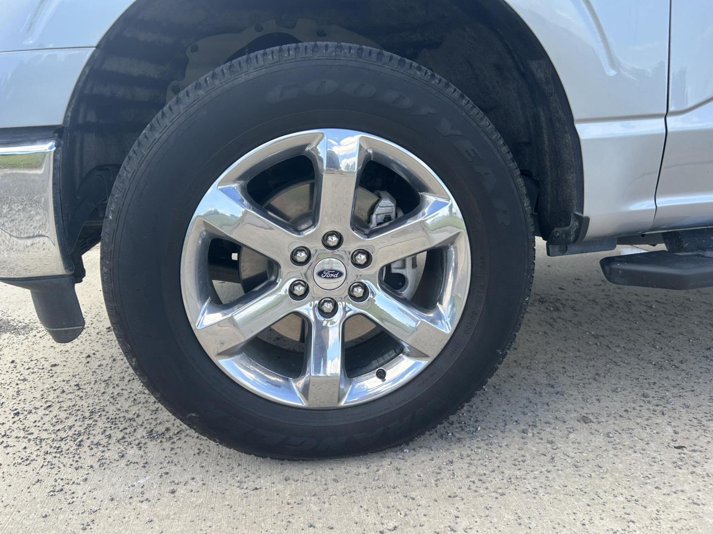 2021 SILVER /Gray Ford F-150 XL SuperCrew 6.5-ft. Bed 4WD (1FTFW1E51MK) with an 5.0L V8 OHV 16V engine, 6A transmission, located at 506 S. Kingshighway, Cape Girardeau, MO, 63703, (573) 235-5000, 37.294991, -89.553635 - 2021 Ford F-150 XLT 1-Owner 93xxx miles 4x4 5.0L V8 Automatic Backup Camera Power/Heated Seats Bluetooth Remote Start Cruise Power Windows/Locks/Mirrors We have financing available and we accept trades! Fill out a credit application on our website or come by today! If you have any quest - Photo#27