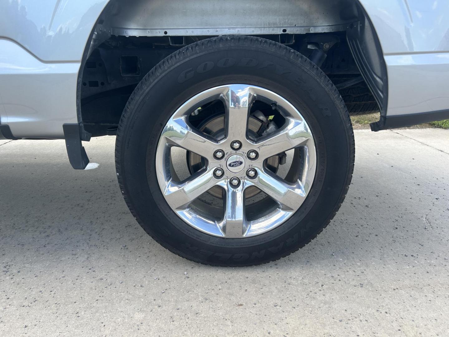 2021 SILVER /Gray Ford F-150 XL SuperCrew 6.5-ft. Bed 4WD (1FTFW1E51MK) with an 5.0L V8 OHV 16V engine, 6A transmission, located at 506 S. Kingshighway, Cape Girardeau, MO, 63703, (573) 235-5000, 37.294991, -89.553635 - 2021 Ford F-150 XLT 1-Owner 93xxx miles 4x4 5.0L V8 Automatic Backup Camera Power/Heated Seats Bluetooth Remote Start Cruise Power Windows/Locks/Mirrors We have financing available and we accept trades! Fill out a credit application on our website or come by today! If you have any quest - Photo#28