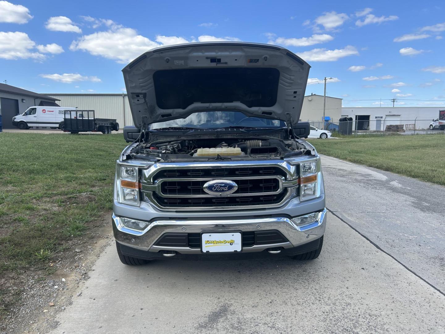 2021 SILVER /Gray Ford F-150 XL SuperCrew 6.5-ft. Bed 4WD (1FTFW1E51MK) with an 5.0L V8 OHV 16V engine, 6A transmission, located at 506 S. Kingshighway, Cape Girardeau, MO, 63703, (573) 235-5000, 37.294991, -89.553635 - 2021 Ford F-150 XLT 1-Owner 93xxx miles 4x4 5.0L V8 Automatic Backup Camera Power/Heated Seats Bluetooth Remote Start Cruise Power Windows/Locks/Mirrors We have financing available and we accept trades! Fill out a credit application on our website or come by today! If you have any quest - Photo#15