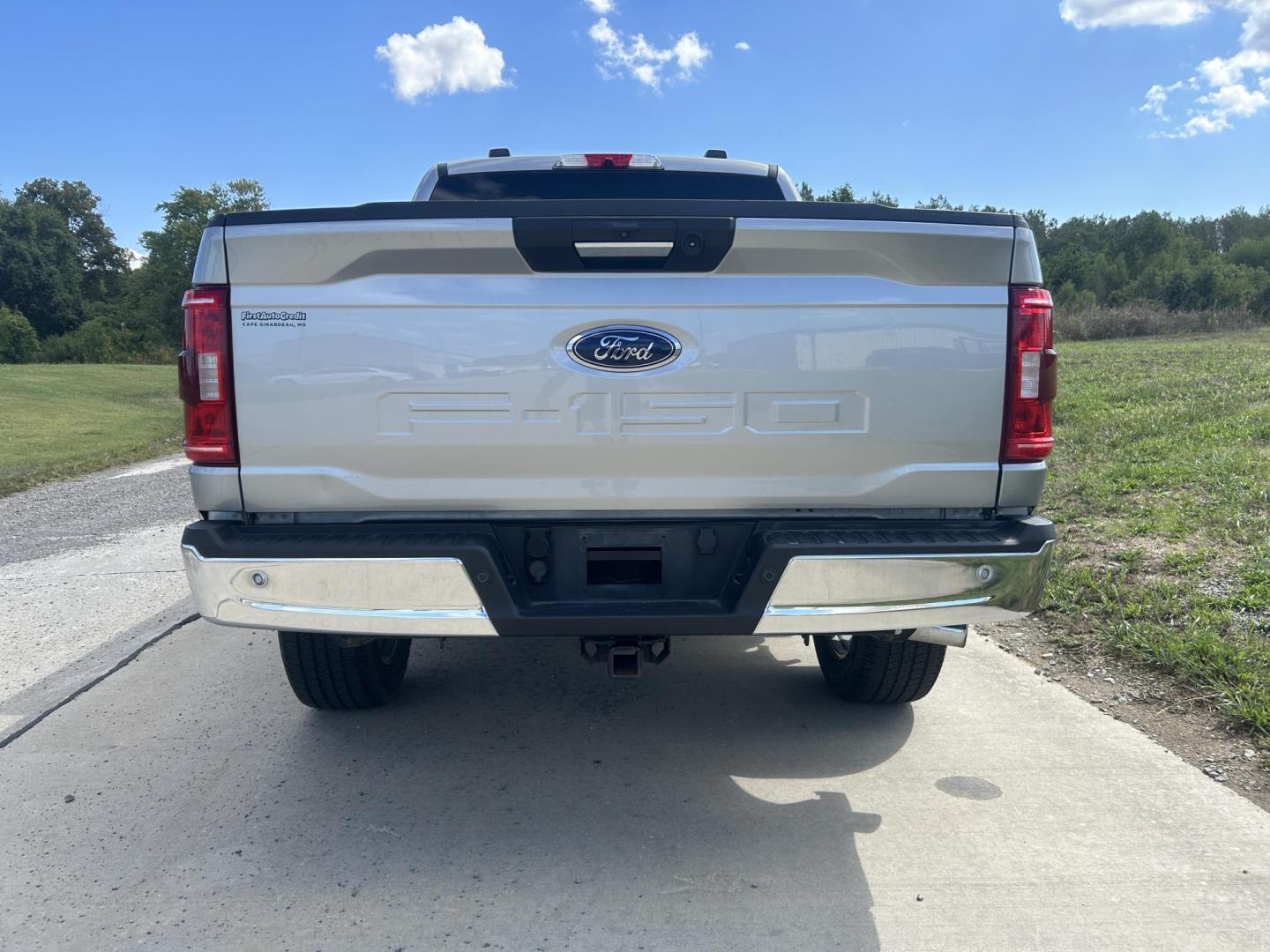 2021 SILVER /Gray Ford F-150 XL SuperCrew 6.5-ft. Bed 4WD (1FTFW1E51MK) with an 5.0L V8 OHV 16V engine, 6A transmission, located at 506 S. Kingshighway, Cape Girardeau, MO, 63703, (573) 235-5000, 37.294991, -89.553635 - 2021 Ford F-150 XLT 1-Owner 93xxx miles 4x4 5.0L V8 Automatic Backup Camera Power/Heated Seats Bluetooth Remote Start Cruise Power Windows/Locks/Mirrors We have financing available and we accept trades! Fill out a credit application on our website or come by today! If you have any quest - Photo#10