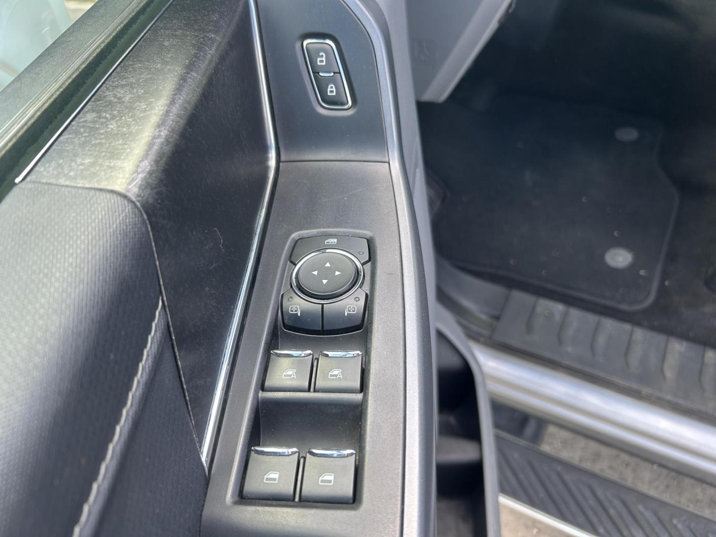 2021 SILVER /Gray Ford F-150 XL SuperCrew 6.5-ft. Bed 4WD (1FTFW1E51MK) with an 5.0L V8 OHV 16V engine, 6A transmission, located at 506 S. Kingshighway, Cape Girardeau, MO, 63703, (573) 235-5000, 37.294991, -89.553635 - 2021 Ford F-150 XLT 1-Owner 93xxx miles 4x4 5.0L V8 Automatic Backup Camera Power/Heated Seats Bluetooth Remote Start Cruise Power Windows/Locks/Mirrors We have financing available and we accept trades! Fill out a credit application on our website or come by today! If you have any quest - Photo#31