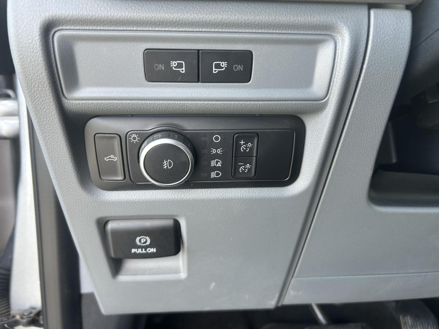 2021 SILVER /Gray Ford F-150 XL SuperCrew 6.5-ft. Bed 4WD (1FTFW1E51MK) with an 5.0L V8 OHV 16V engine, 6A transmission, located at 506 S. Kingshighway, Cape Girardeau, MO, 63703, (573) 235-5000, 37.294991, -89.553635 - 2021 Ford F-150 XLT 1-Owner 93xxx miles 4x4 5.0L V8 Automatic Backup Camera Power/Heated Seats Bluetooth Remote Start Cruise Power Windows/Locks/Mirrors We have financing available and we accept trades! Fill out a credit application on our website or come by today! If you have any quest - Photo#33
