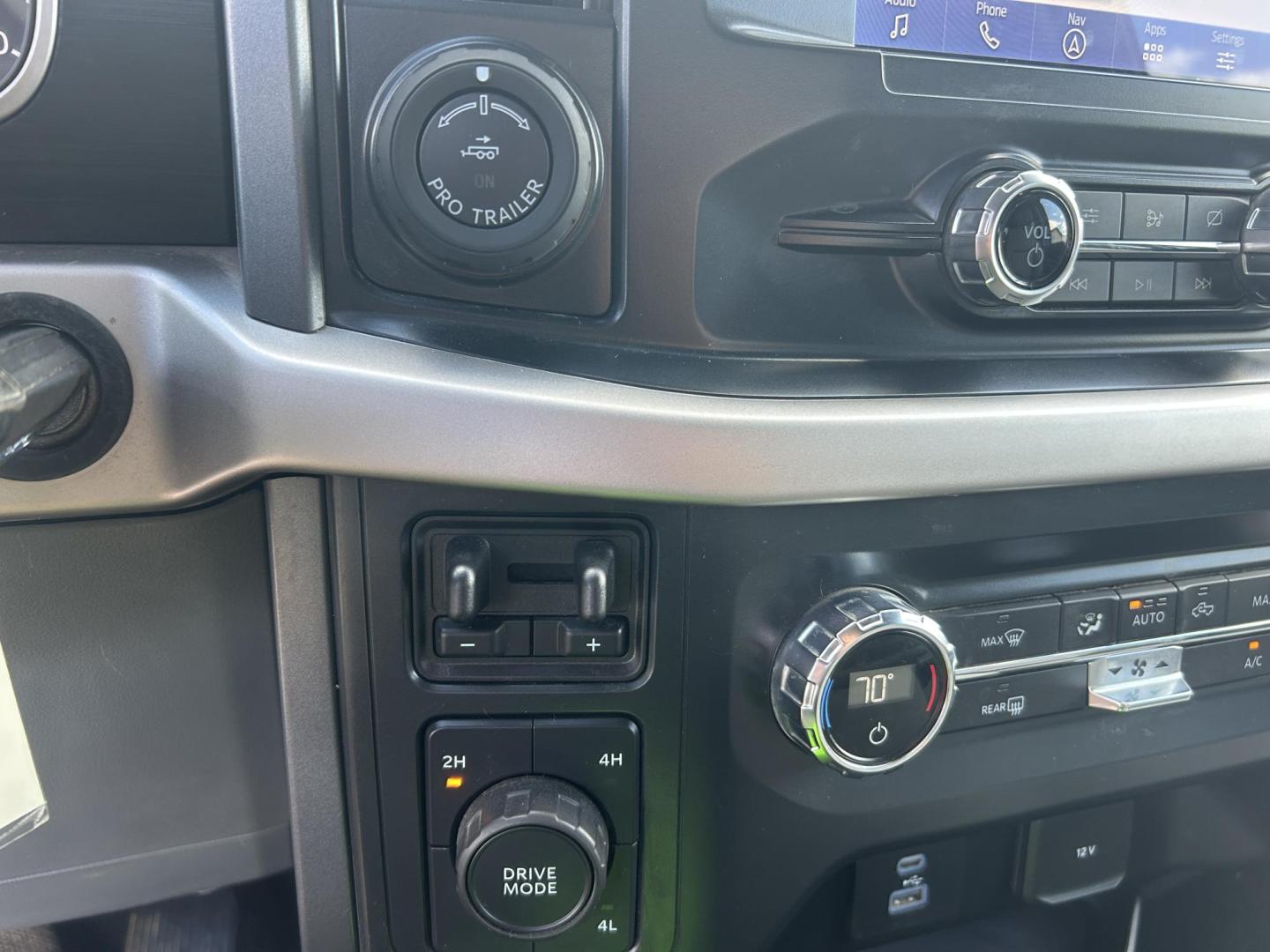 2021 SILVER /Gray Ford F-150 XL SuperCrew 6.5-ft. Bed 4WD (1FTFW1E51MK) with an 5.0L V8 OHV 16V engine, 6A transmission, located at 506 S. Kingshighway, Cape Girardeau, MO, 63703, (573) 235-5000, 37.294991, -89.553635 - 2021 Ford F-150 XLT 1-Owner 93xxx miles 4x4 5.0L V8 Automatic Backup Camera Power/Heated Seats Bluetooth Remote Start Cruise Power Windows/Locks/Mirrors We have financing available and we accept trades! Fill out a credit application on our website or come by today! If you have any quest - Photo#37