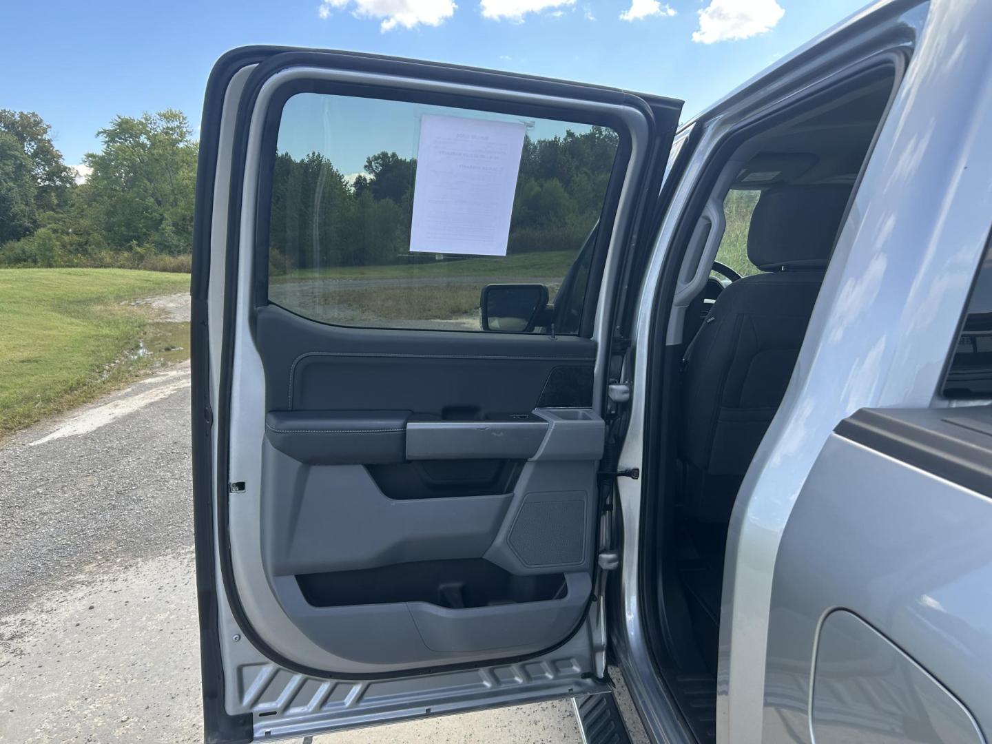 2021 SILVER /Gray Ford F-150 XL SuperCrew 6.5-ft. Bed 4WD (1FTFW1E51MK) with an 5.0L V8 OHV 16V engine, 6A transmission, located at 506 S. Kingshighway, Cape Girardeau, MO, 63703, (573) 235-5000, 37.294991, -89.553635 - 2021 Ford F-150 XLT 1-Owner 93xxx miles 4x4 5.0L V8 Automatic Backup Camera Power/Heated Seats Bluetooth Remote Start Cruise Power Windows/Locks/Mirrors We have financing available and we accept trades! Fill out a credit application on our website or come by today! If you have any quest - Photo#21
