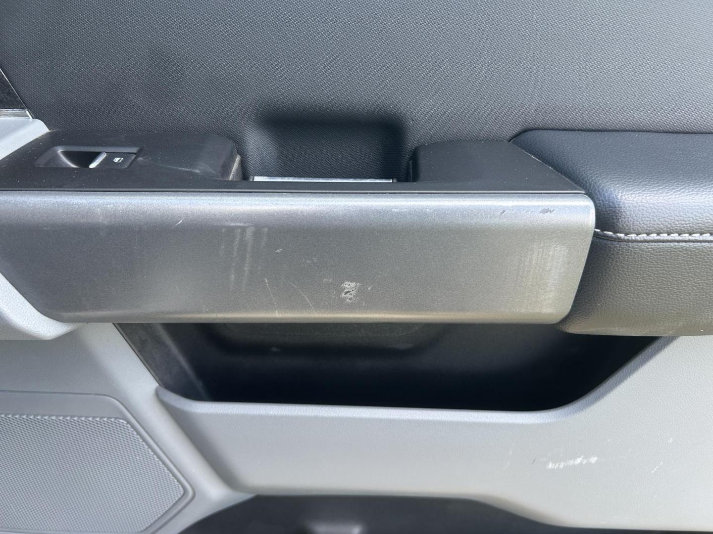 2021 SILVER /Gray Ford F-150 XL SuperCrew 6.5-ft. Bed 4WD (1FTFW1E51MK) with an 5.0L V8 OHV 16V engine, 6A transmission, located at 506 S. Kingshighway, Cape Girardeau, MO, 63703, (573) 235-5000, 37.294991, -89.553635 - 2021 Ford F-150 XLT 1-Owner 93xxx miles 4x4 5.0L V8 Automatic Backup Camera Power/Heated Seats Bluetooth Remote Start Cruise Power Windows/Locks/Mirrors We have financing available and we accept trades! Fill out a credit application on our website or come by today! If you have any quest - Photo#42