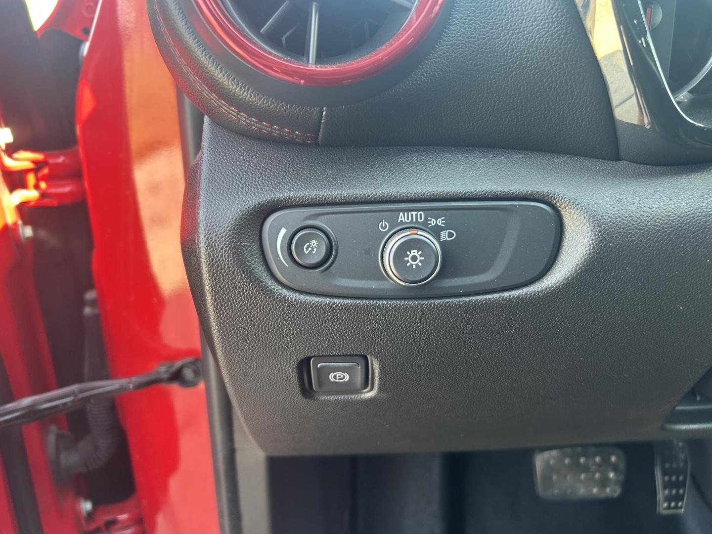 2019 RED /Black Chevrolet Blazer RS (3GNKBERSXKS) with an 3.6L V6 DOHC 24V engine, 9A transmission, located at 506 S. Kingshighway, Cape Girardeau, MO, 63703, (573) 235-5000, 37.294991, -89.553635 - 2019 Chevrolet Blazer RS 81xxx miles Front Wheel Drive 3.6L V6 Driver Confidence Package Automatic Power/Heated/Cooled Seats Heated Steering Wheel Backup Camera Sunroof/Moonroof Bluetooth Remote Start Cruise Power Windows/Locks/Mirrors We have financing available and we accept trades! - Photo#23