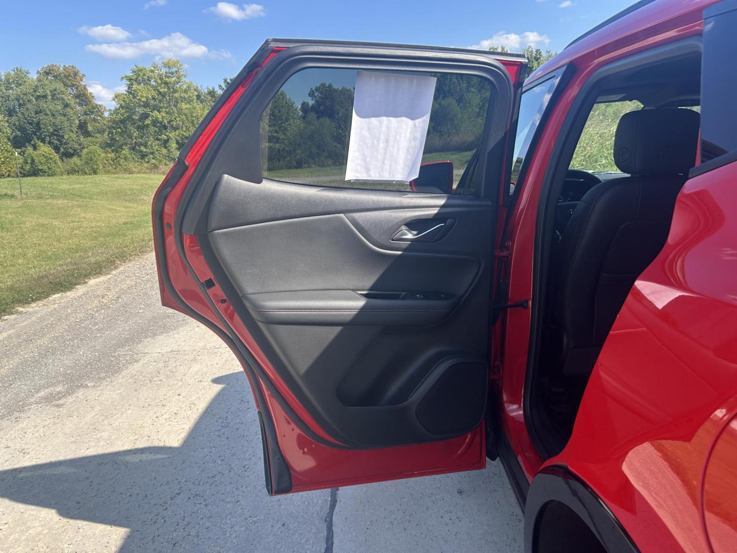 2019 RED /Black Chevrolet Blazer RS (3GNKBERSXKS) with an 3.6L V6 DOHC 24V engine, 9A transmission, located at 506 S. Kingshighway, Cape Girardeau, MO, 63703, (573) 235-5000, 37.294991, -89.553635 - 2019 Chevrolet Blazer RS 81xxx miles Front Wheel Drive 3.6L V6 Driver Confidence Package Automatic Power/Heated/Cooled Seats Heated Steering Wheel Backup Camera Sunroof/Moonroof Bluetooth Remote Start Cruise Power Windows/Locks/Mirrors We have financing available and we accept trades! - Photo#19