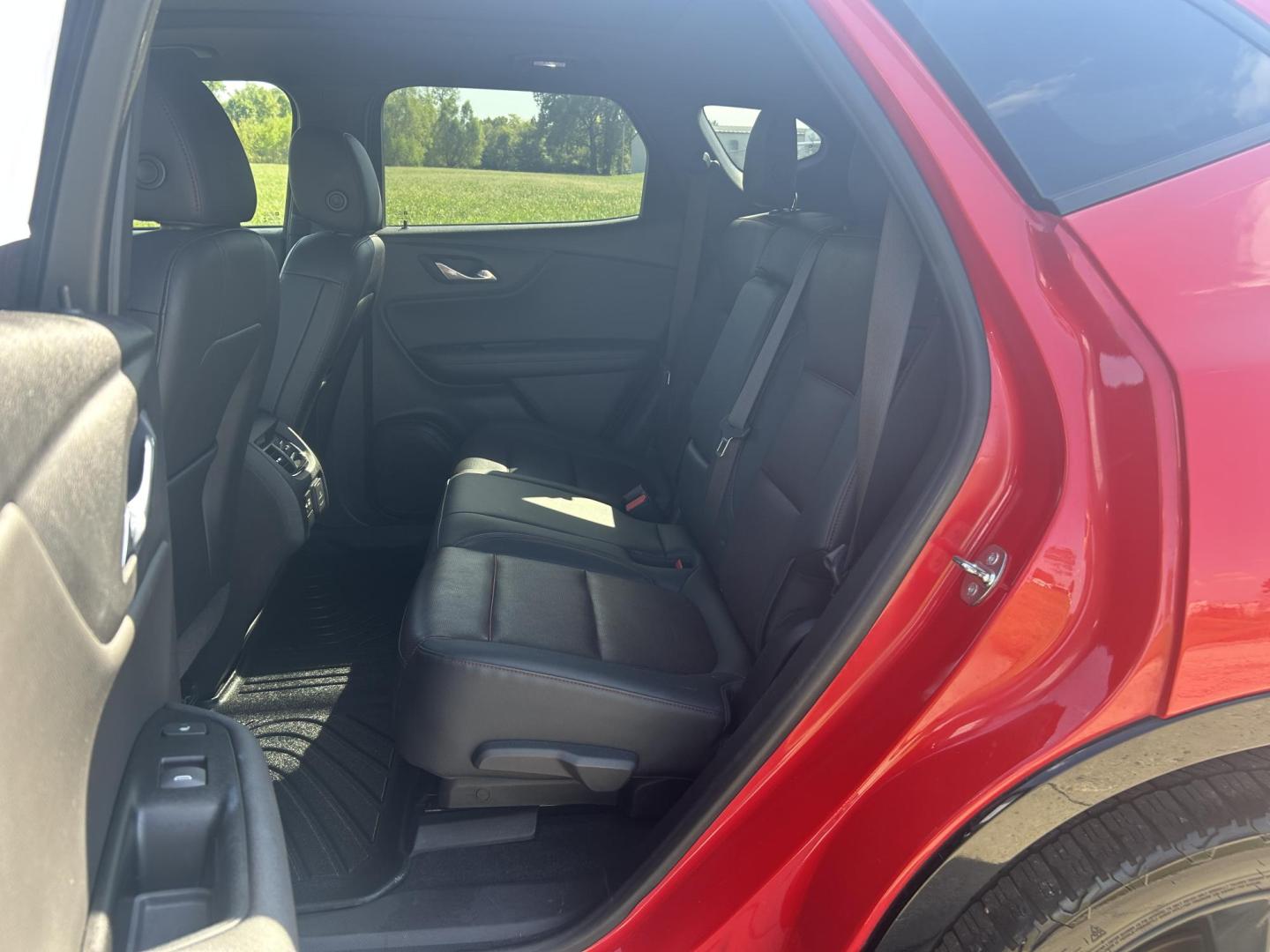 2019 RED /Black Chevrolet Blazer RS (3GNKBERSXKS) with an 3.6L V6 DOHC 24V engine, 9A transmission, located at 506 S. Kingshighway, Cape Girardeau, MO, 63703, (573) 235-5000, 37.294991, -89.553635 - 2019 Chevrolet Blazer RS 81xxx miles Front Wheel Drive 3.6L V6 Driver Confidence Package Automatic Power/Heated/Cooled Seats Heated Steering Wheel Backup Camera Sunroof/Moonroof Bluetooth Remote Start Cruise Power Windows/Locks/Mirrors We have financing available and we accept trades! - Photo#20