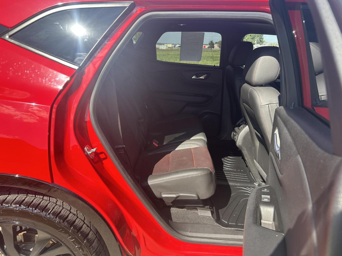 2019 RED /Black Chevrolet Blazer RS (3GNKBERSXKS) with an 3.6L V6 DOHC 24V engine, 9A transmission, located at 506 S. Kingshighway, Cape Girardeau, MO, 63703, (573) 235-5000, 37.294991, -89.553635 - 2019 Chevrolet Blazer RS 81xxx miles Front Wheel Drive 3.6L V6 Driver Confidence Package Automatic Power/Heated/Cooled Seats Heated Steering Wheel Backup Camera Sunroof/Moonroof Bluetooth Remote Start Cruise Power Windows/Locks/Mirrors We have financing available and we accept trades! - Photo#18