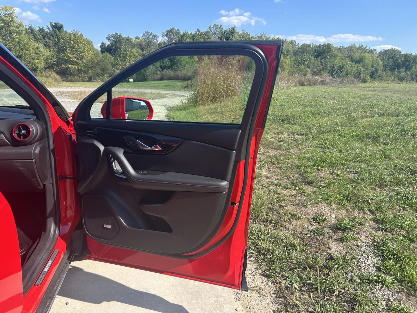 2019 RED /Black Chevrolet Blazer RS (3GNKBERSXKS) with an 3.6L V6 DOHC 24V engine, 9A transmission, located at 506 S. Kingshighway, Cape Girardeau, MO, 63703, (573) 235-5000, 37.294991, -89.553635 - 2019 Chevrolet Blazer RS 81xxx miles Front Wheel Drive 3.6L V6 Driver Confidence Package Automatic Power/Heated/Cooled Seats Heated Steering Wheel Backup Camera Sunroof/Moonroof Bluetooth Remote Start Cruise Power Windows/Locks/Mirrors We have financing available and we accept trades! - Photo#15