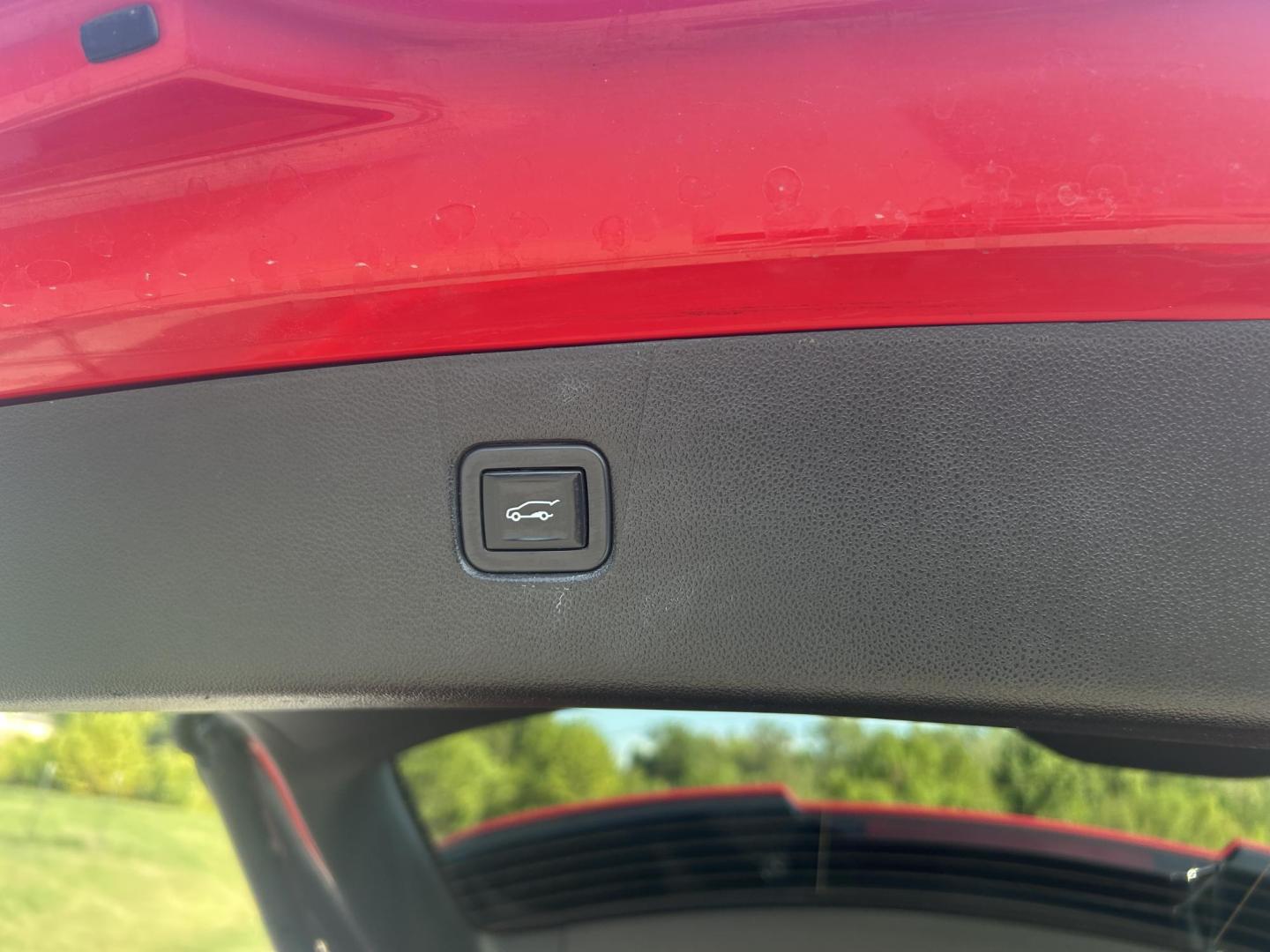 2019 RED /Black Chevrolet Blazer RS (3GNKBERSXKS) with an 3.6L V6 DOHC 24V engine, 9A transmission, located at 506 S. Kingshighway, Cape Girardeau, MO, 63703, (573) 235-5000, 37.294991, -89.553635 - 2019 Chevrolet Blazer RS 81xxx miles Front Wheel Drive 3.6L V6 Driver Confidence Package Automatic Power/Heated/Cooled Seats Heated Steering Wheel Backup Camera Sunroof/Moonroof Bluetooth Remote Start Cruise Power Windows/Locks/Mirrors We have financing available and we accept trades! - Photo#42