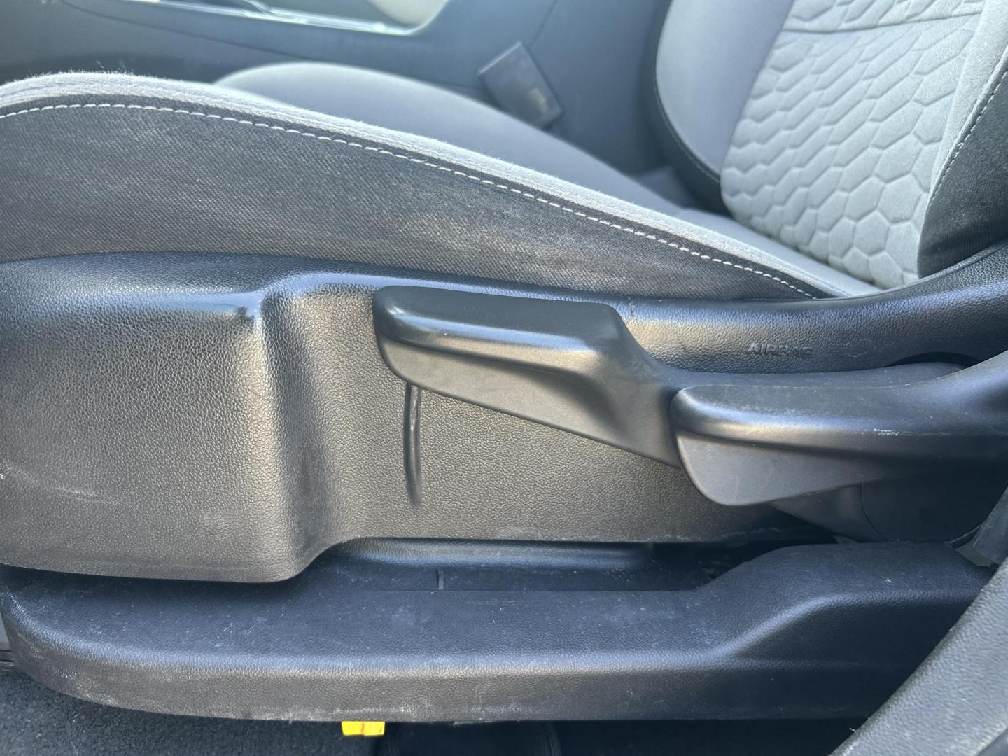 2018 GRAY /Black Chevrolet Equinox LS 2WD (2GNAXHEV7J6) with an 1.5L L4 DIR DOHC 16V TURBO engine, 6A transmission, located at 506 S. Kingshighway, Cape Girardeau, MO, 63703, (573) 235-5000, 37.294991, -89.553635 - 2018 Chevrolet Equinox LS 142xxx miles Front Wheel Drive 1.5L 4 Cyl. Automatic Backup Camera Power Driver Seat Bluetooth Cruise Power Windows/Locks/Mirrors We have financing available and we accept trades! Fill out a credit application on our website or come by today! If you have any ques - Photo#3