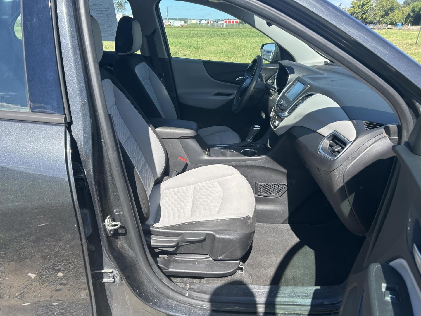 2018 GRAY /Black Chevrolet Equinox LS 2WD (2GNAXHEV7J6) with an 1.5L L4 DIR DOHC 16V TURBO engine, 6A transmission, located at 506 S. Kingshighway, Cape Girardeau, MO, 63703, (573) 235-5000, 37.294991, -89.553635 - 2018 Chevrolet Equinox LS 142xxx miles Front Wheel Drive 1.5L 4 Cyl. Automatic Backup Camera Power Driver Seat Bluetooth Cruise Power Windows/Locks/Mirrors We have financing available and we accept trades! Fill out a credit application on our website or come by today! If you have any ques - Photo#18