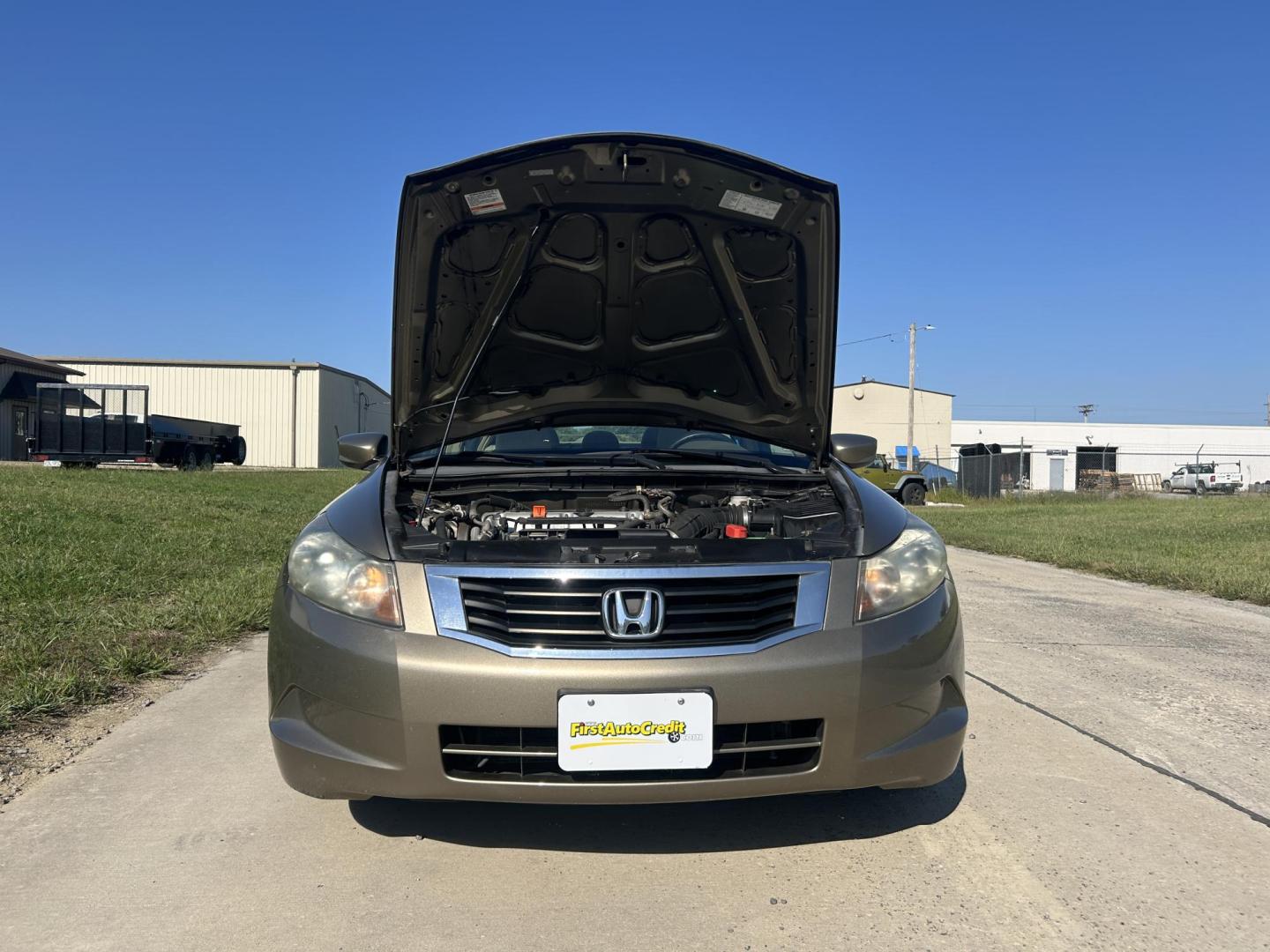 2009 GOLD /Tan Honda Accord LX-P Sedan AT (1HGCP26439A) with an 2.4L L4 DOHC 16V engine, 5-Speed Automatic transmission, located at 506 S. Kingshighway, Cape Girardeau, MO, 63703, (573) 235-5000, 37.294991, -89.553635 - 2009 Honda Civic LX-P 160xxx miles Front Wheel Drive 2.5L 4 Cyl. Automatic Cruise Power Windows/Locks/Mirrors We have financing available and we accept trades! Fill out a credit application on our website or come by today! If you have any questions, give us a call at (573) 235-5000 or visit - Photo#21